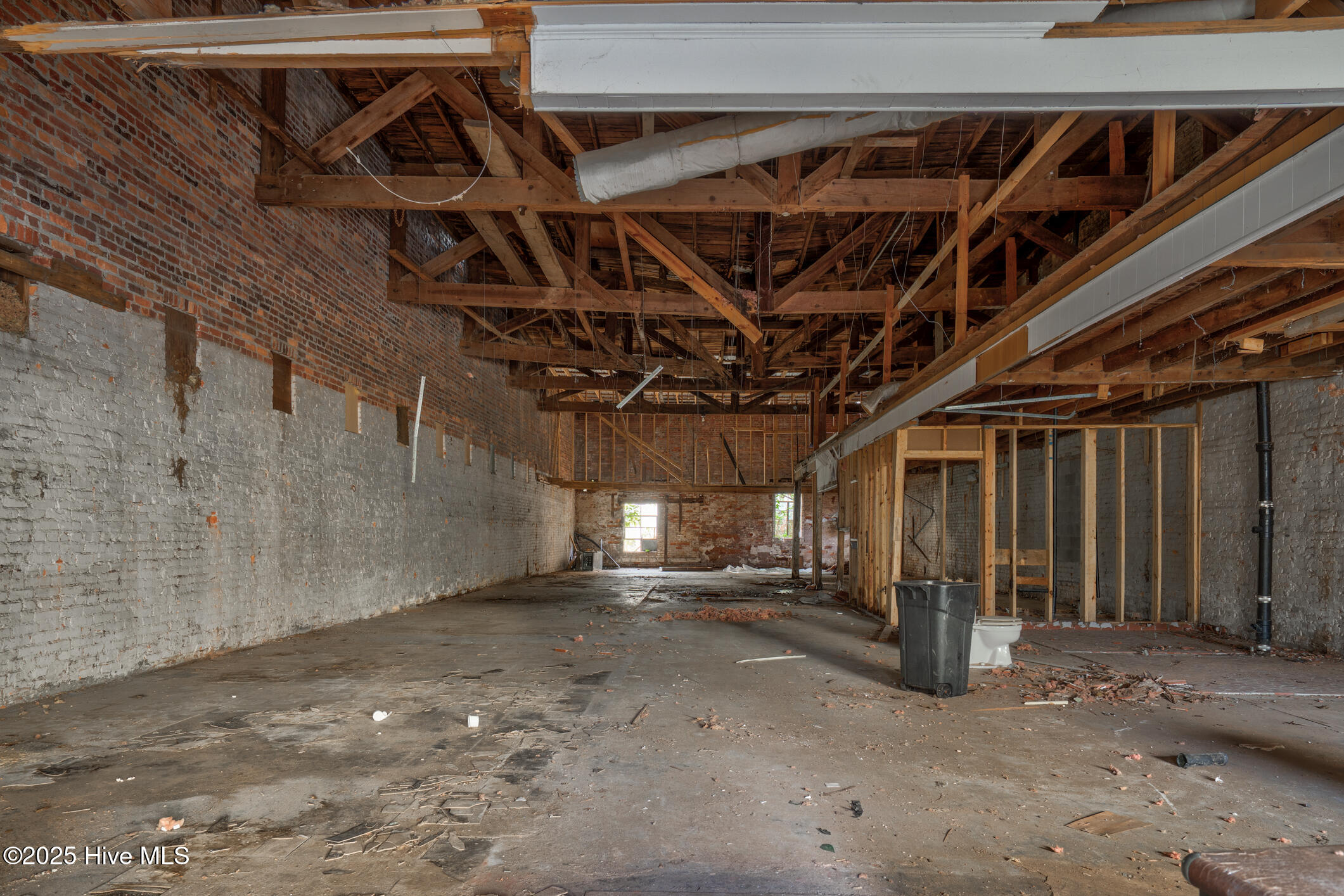 108 S Boddie Street Property Photo 19