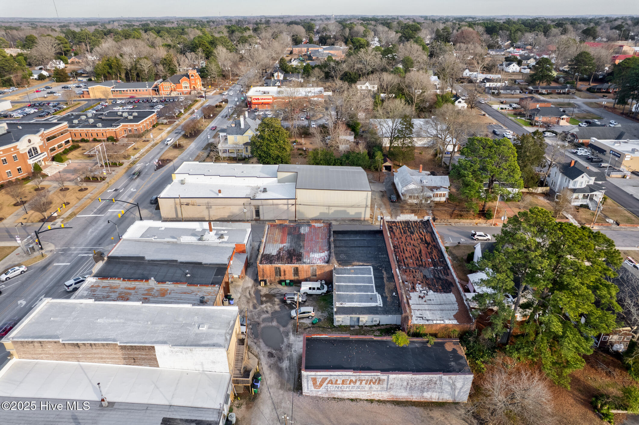 108 S Boddie Street Property Photo 28