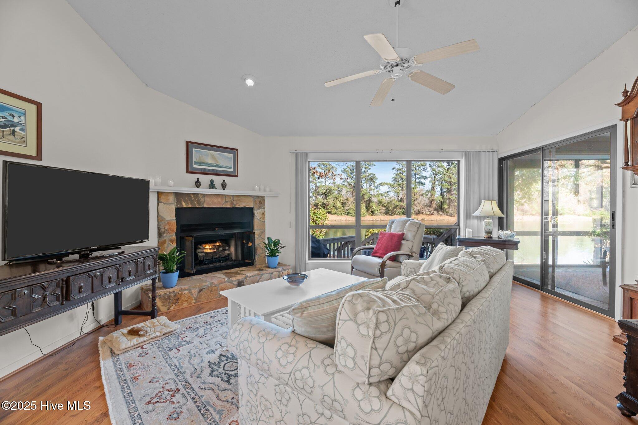 7402 Windward Drive Property Photo 6