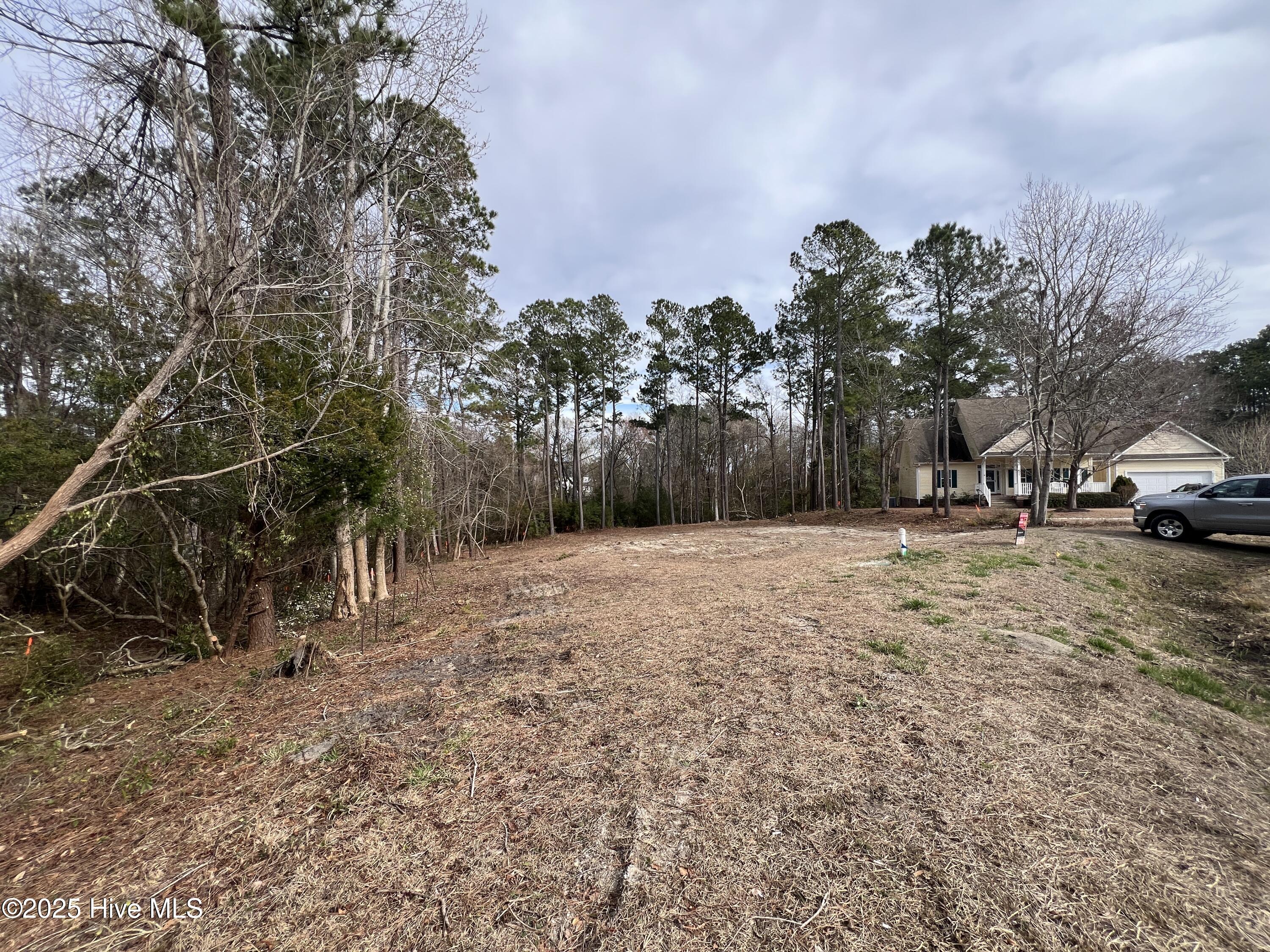 125 River Reach Drive Property Photo 2