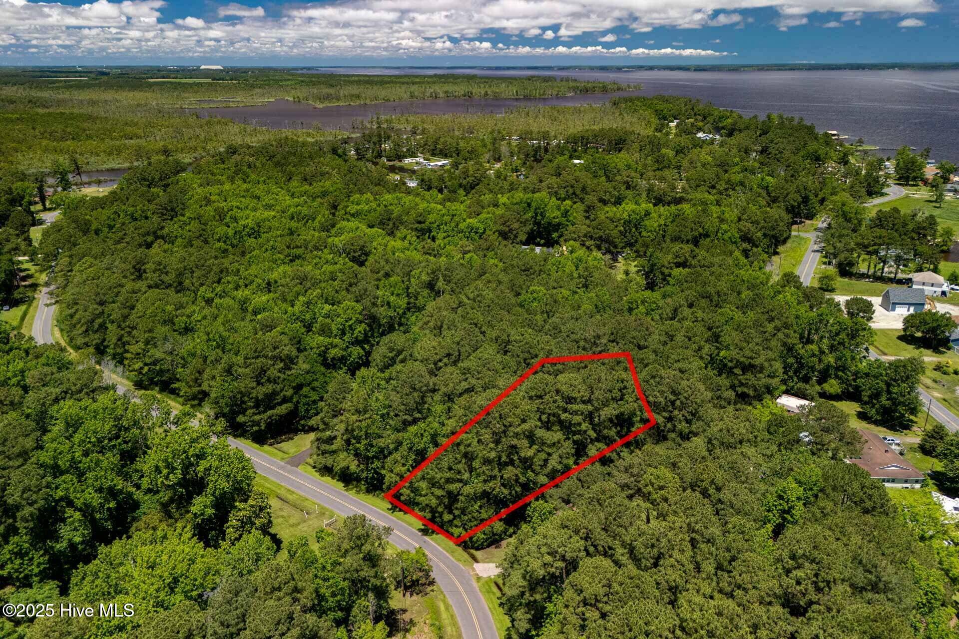 114 Spindrift Trail Property Photo
