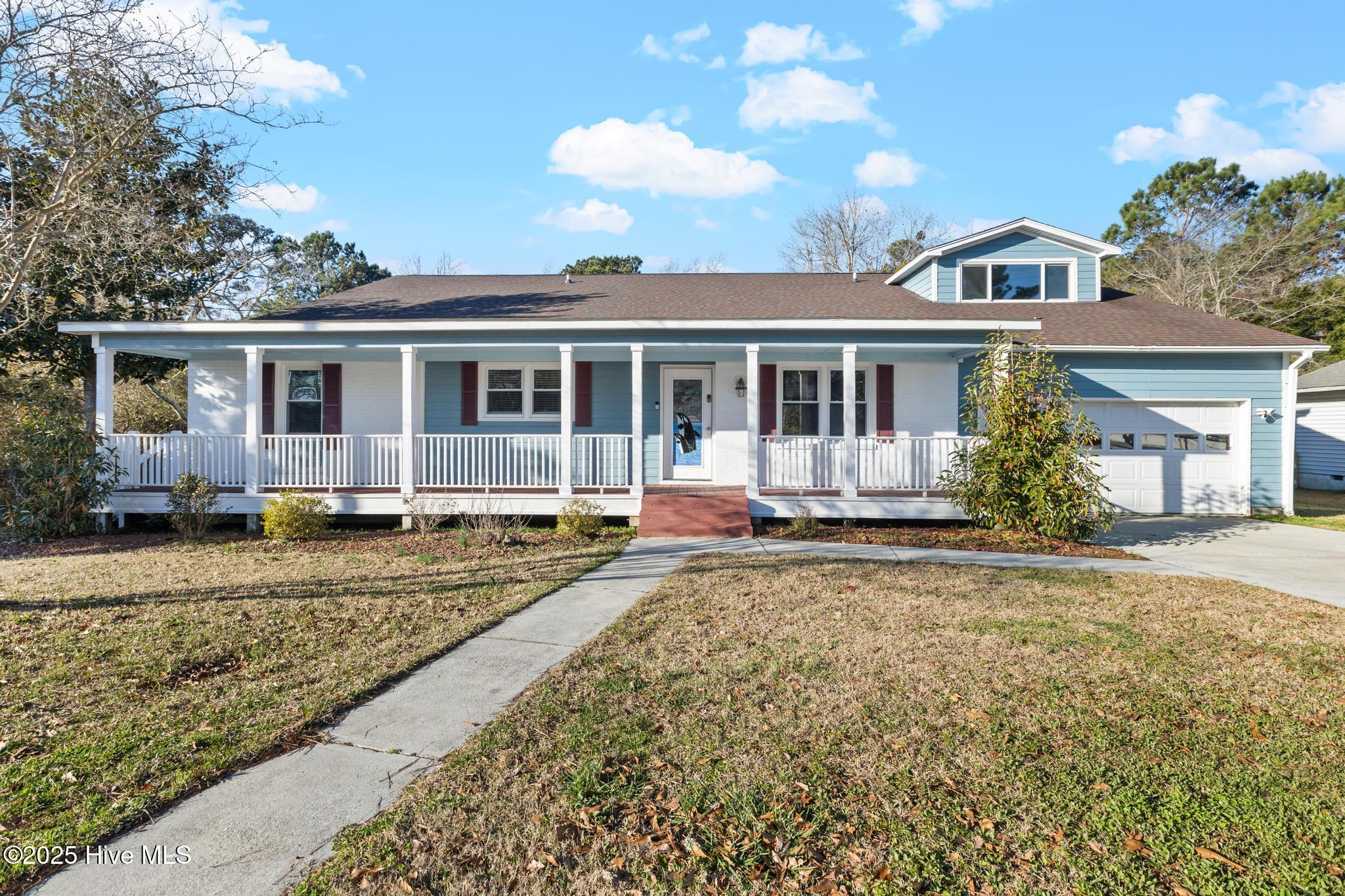 639 W Shore Drive Property Photo