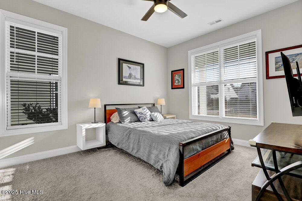 124 N Lamplighters Walk Property Photo 19
