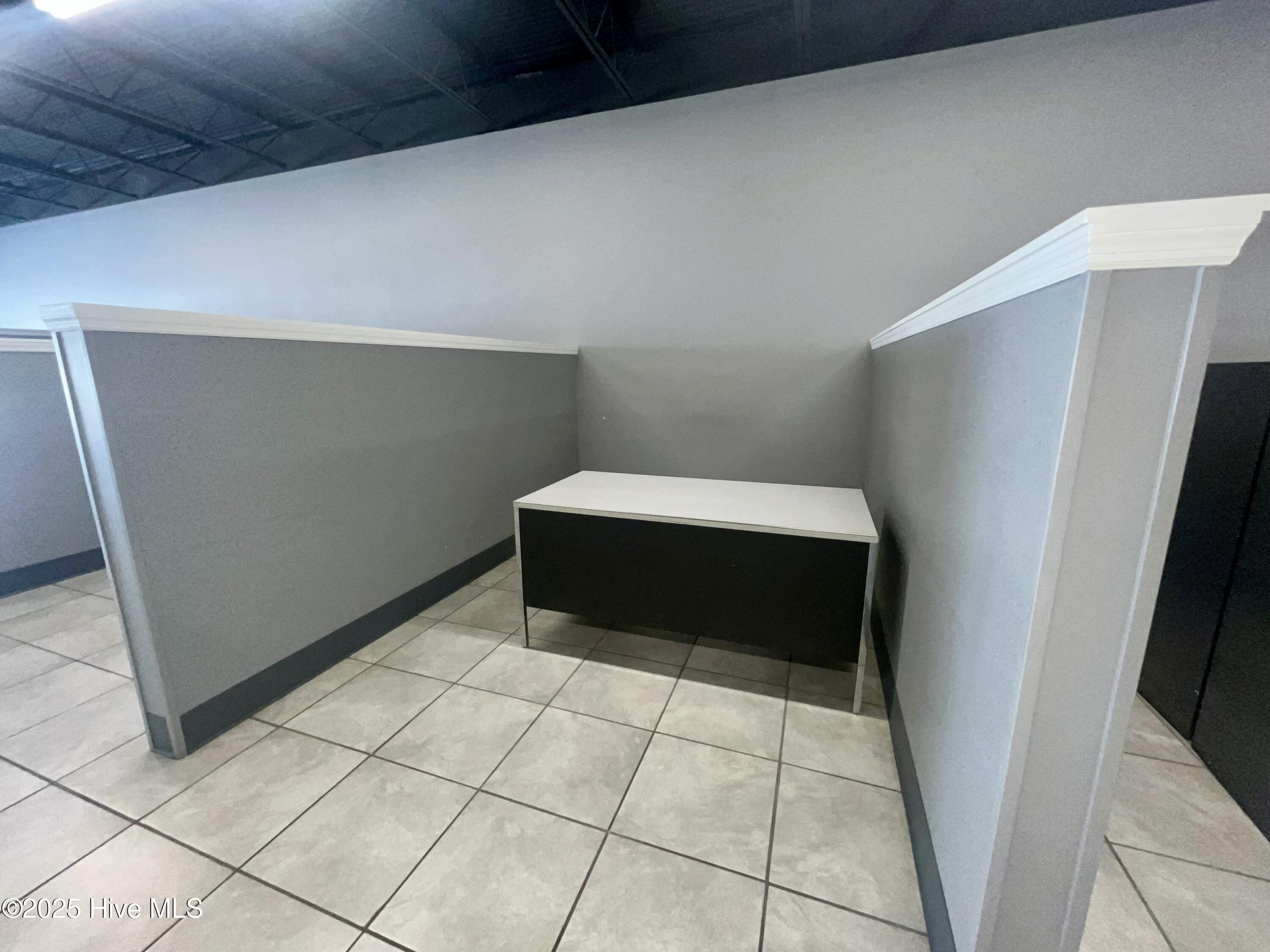 646 E Broad Avenue Property Photo 11