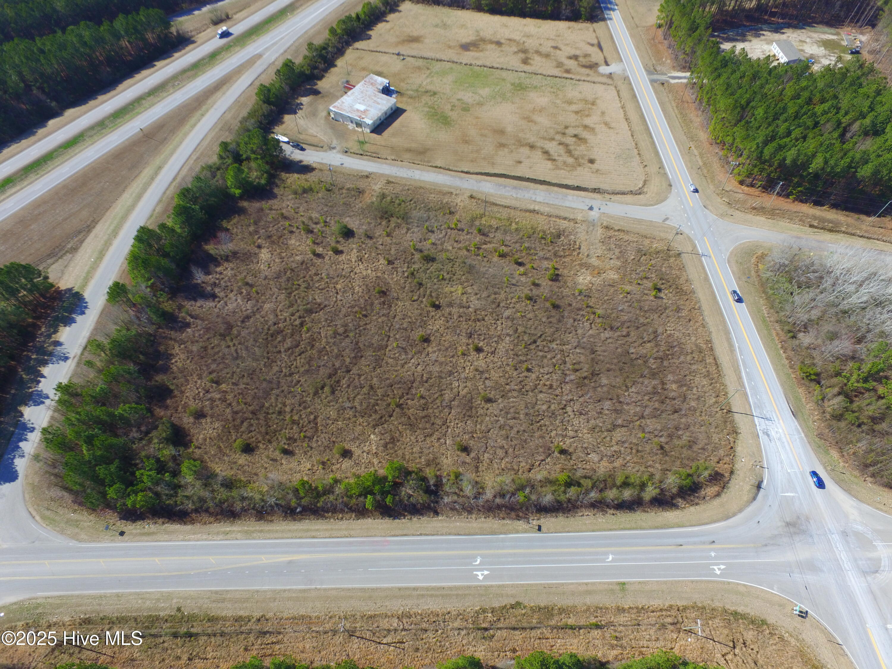 000 Scuppernog Road Property Photo 5