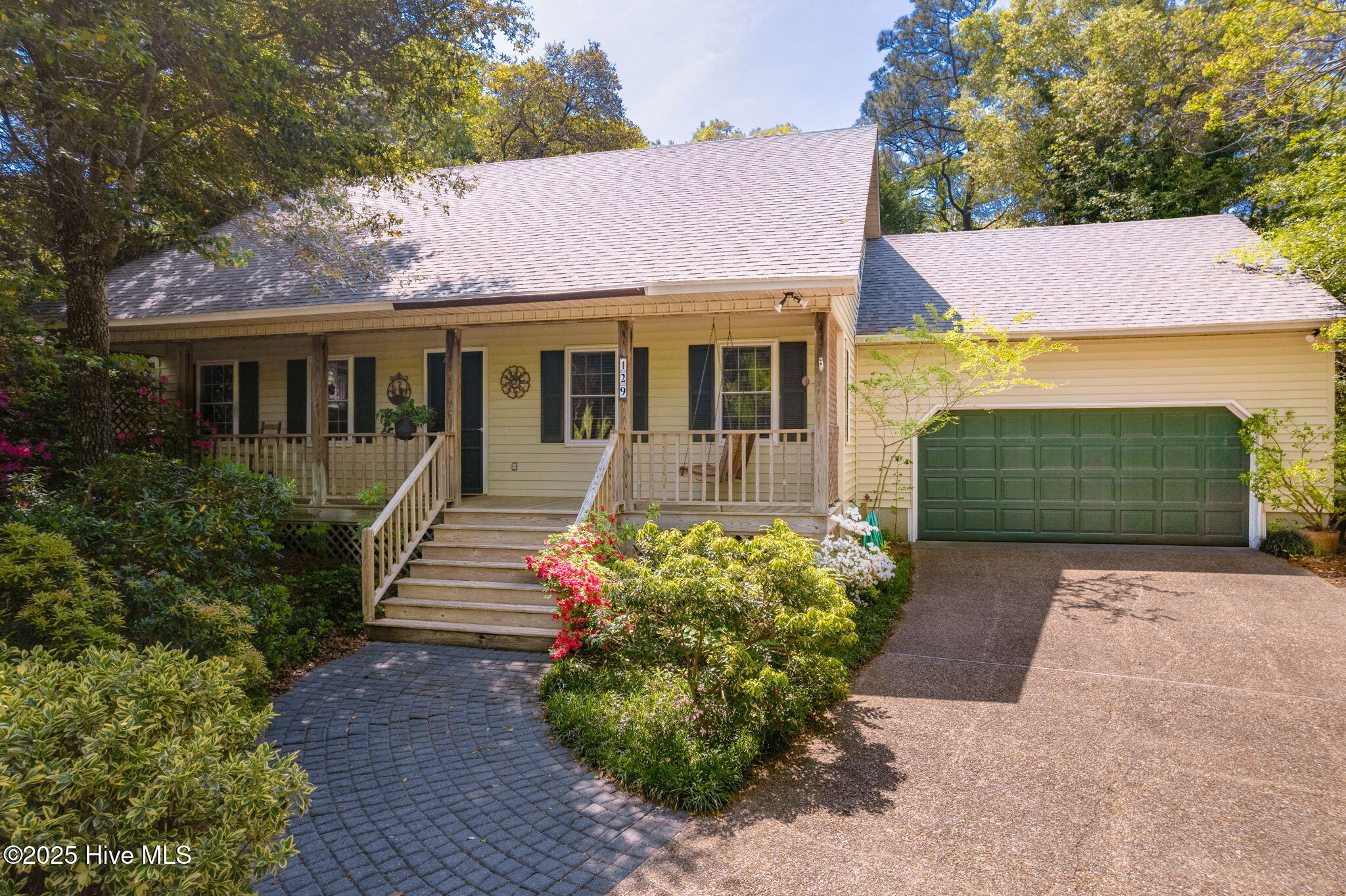129 Mimosa Boulevard Property Photo