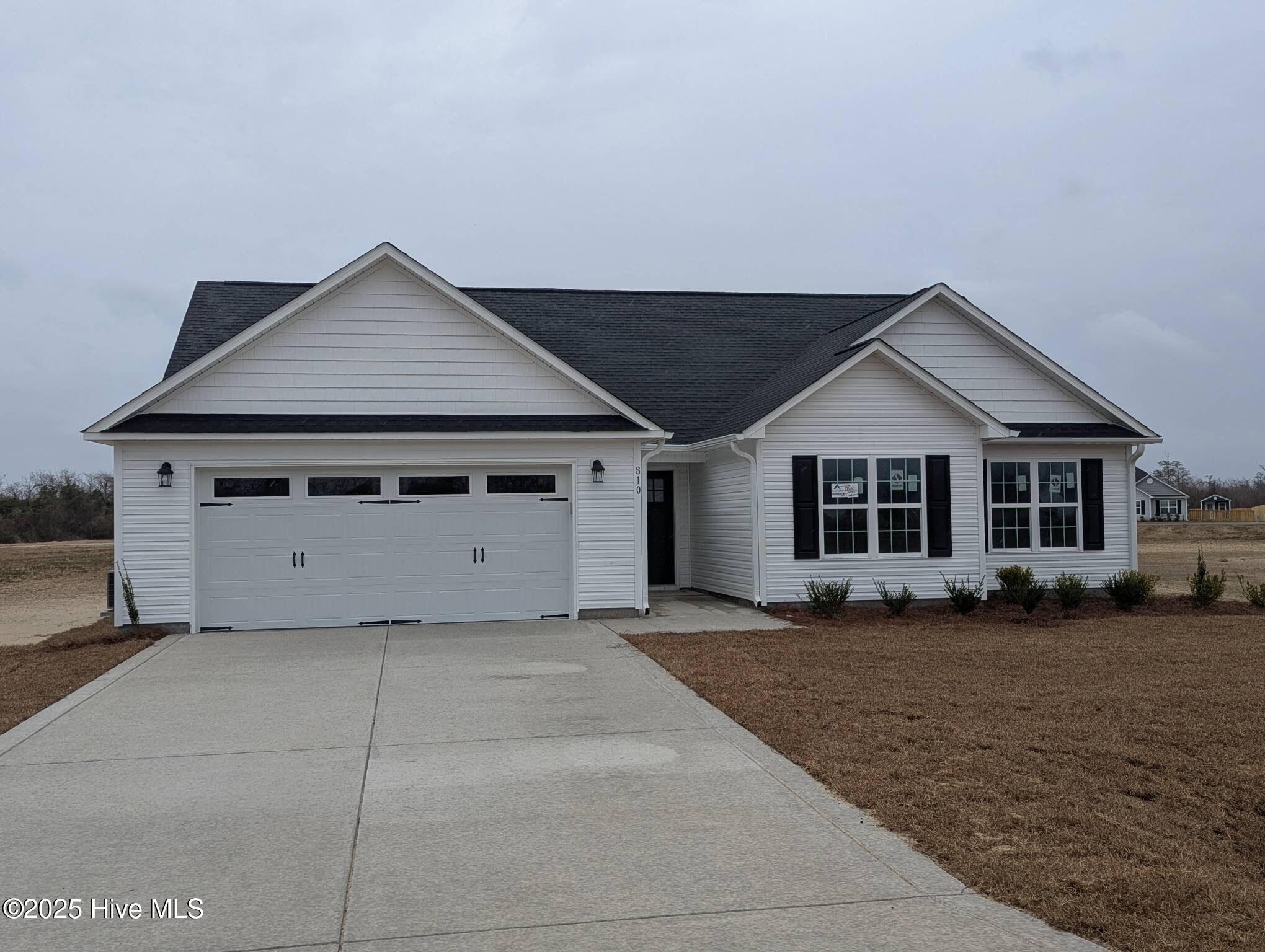 400 W Black Water Lane Property Photo