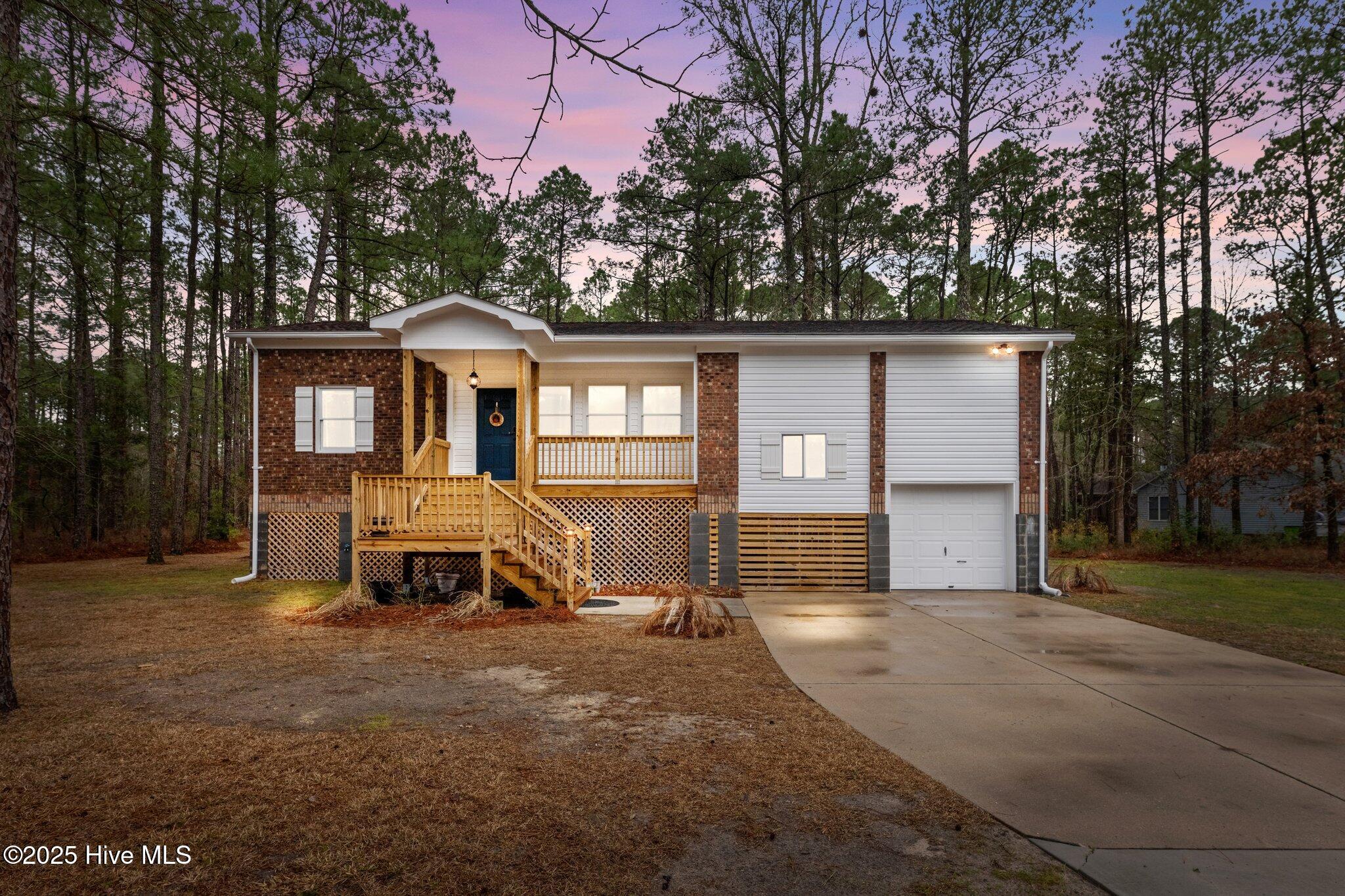 806 Wind Way Property Photo 1