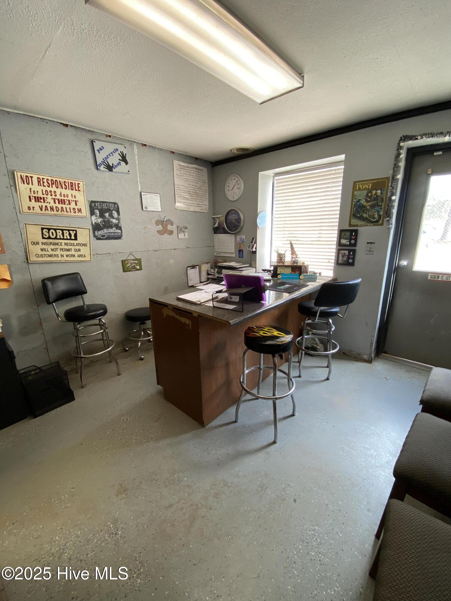 10000 Mccoll Road Property Photo 3