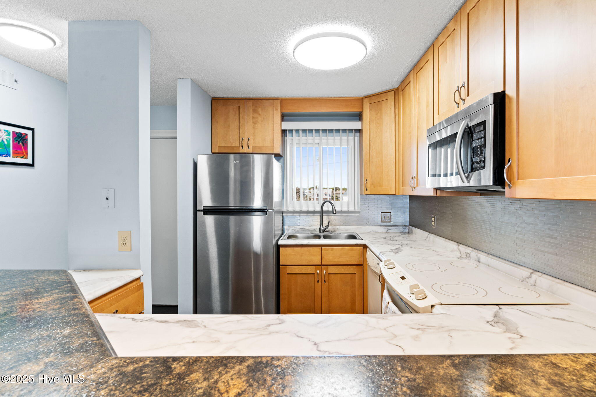 1101 S Lake Park Boulevard Unit C19 Property Photo 8