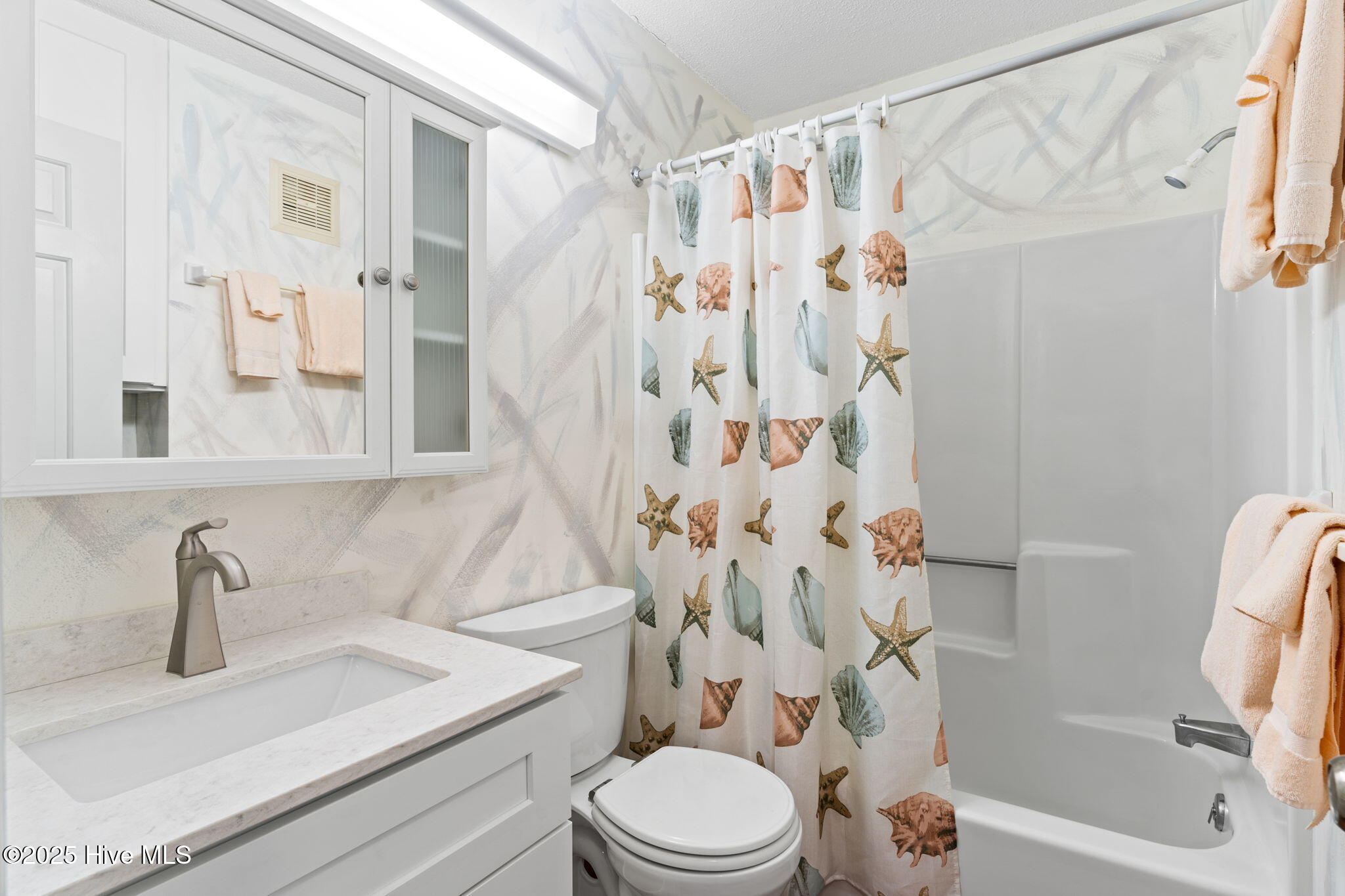 1101 S Lake Park Boulevard Unit C19 Property Photo 12