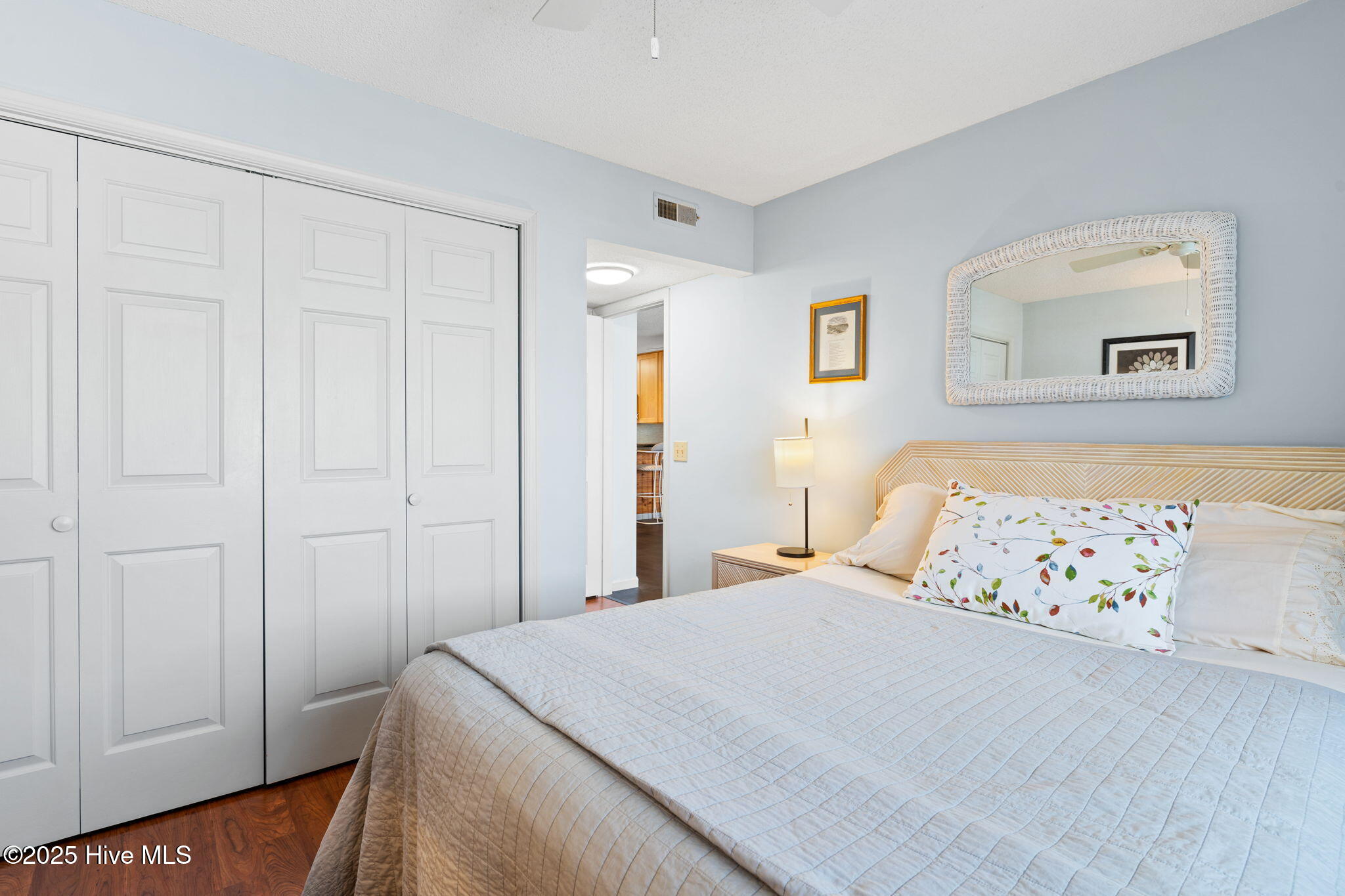 1101 S Lake Park Boulevard Unit C19 Property Photo 15