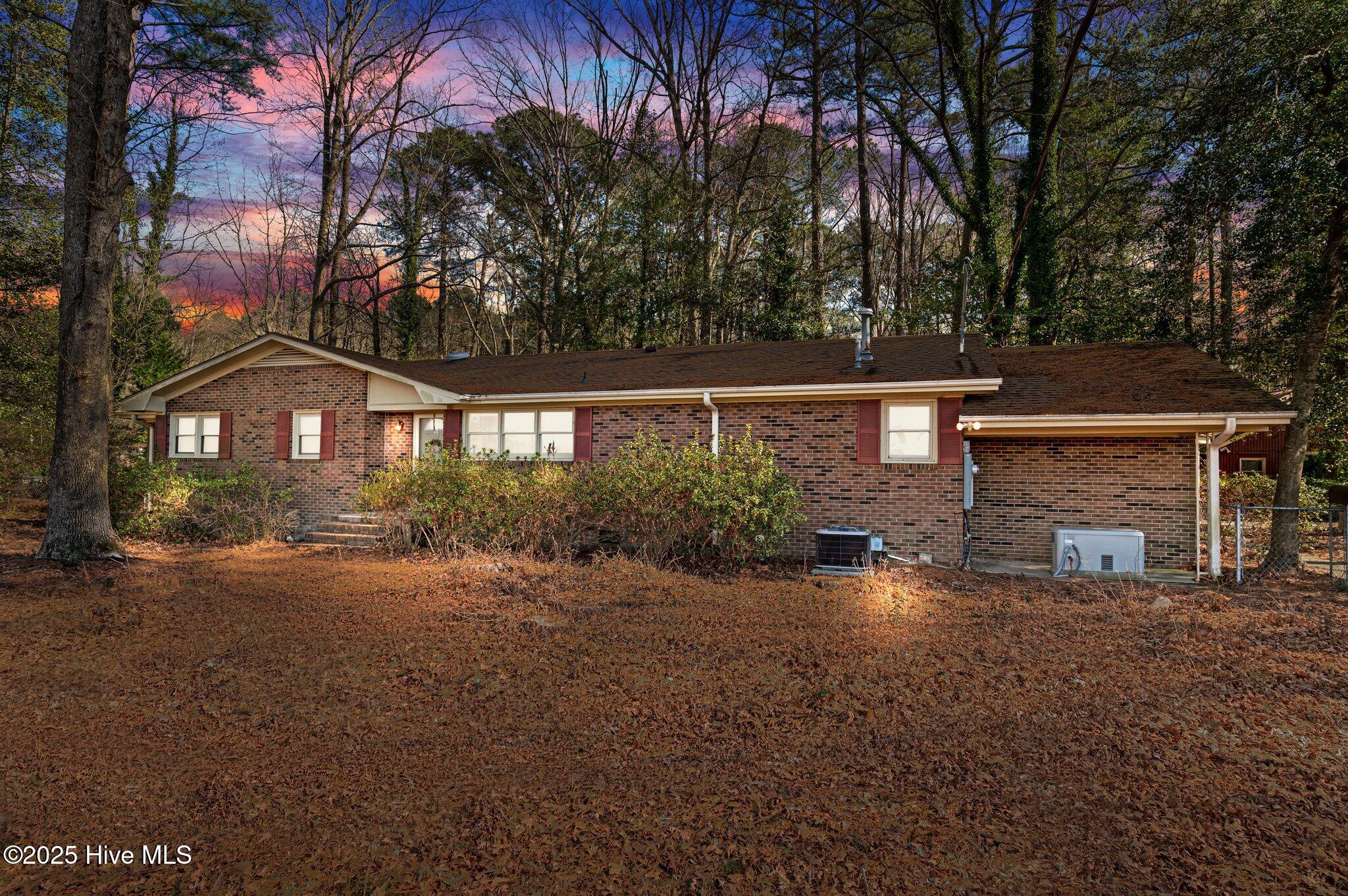 2671&2674 Harts Mill Run Road Property Photo 1