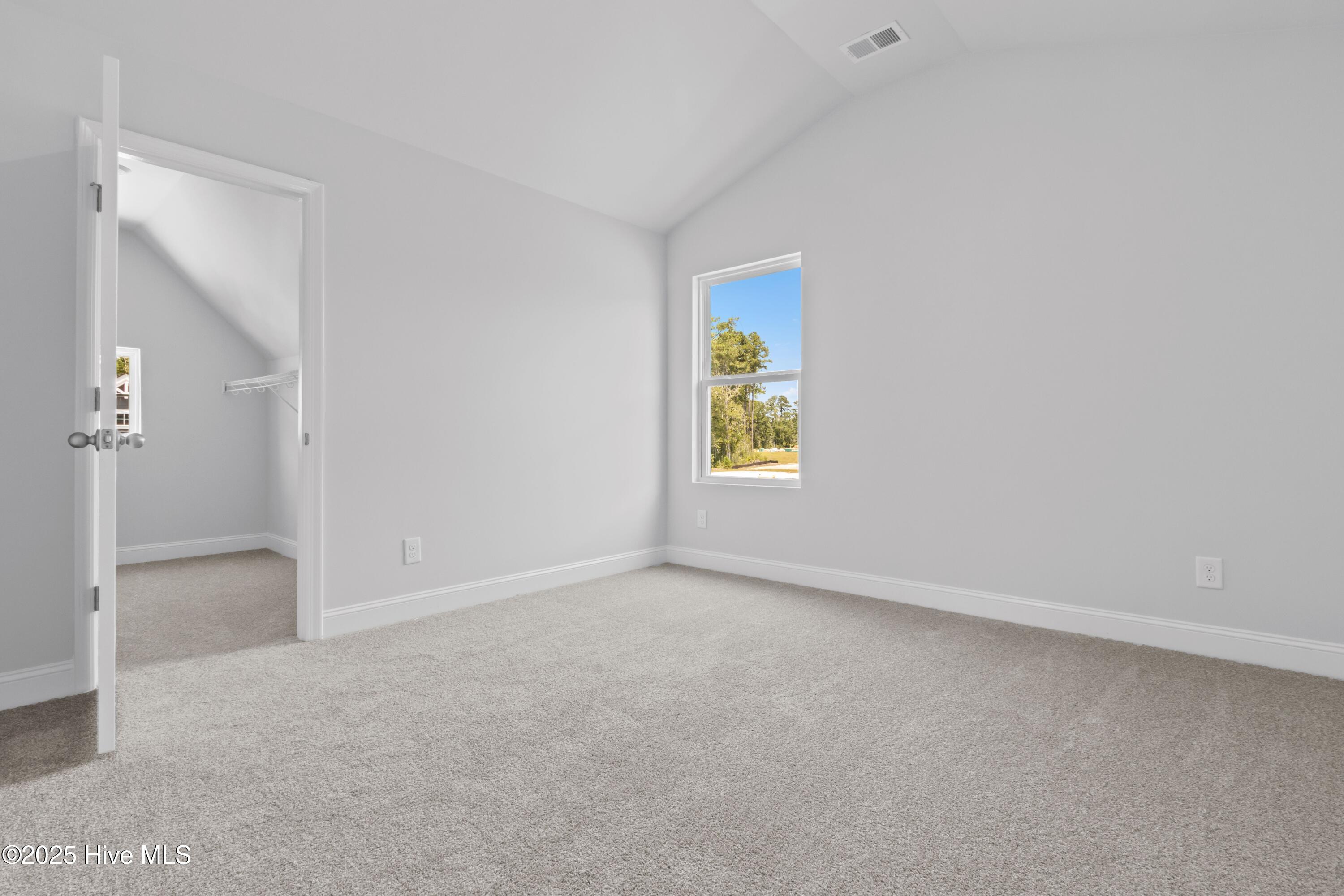 1111 Forest Bend Drive Property Photo 8