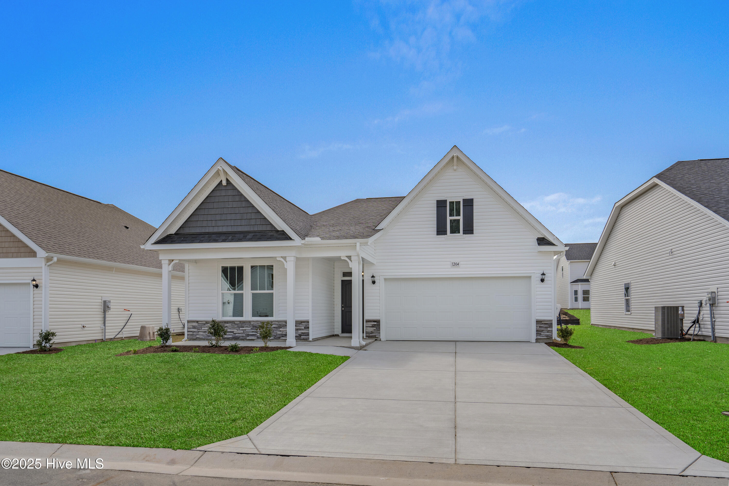 1204 Calabash Station Boulevard Property Photo 1