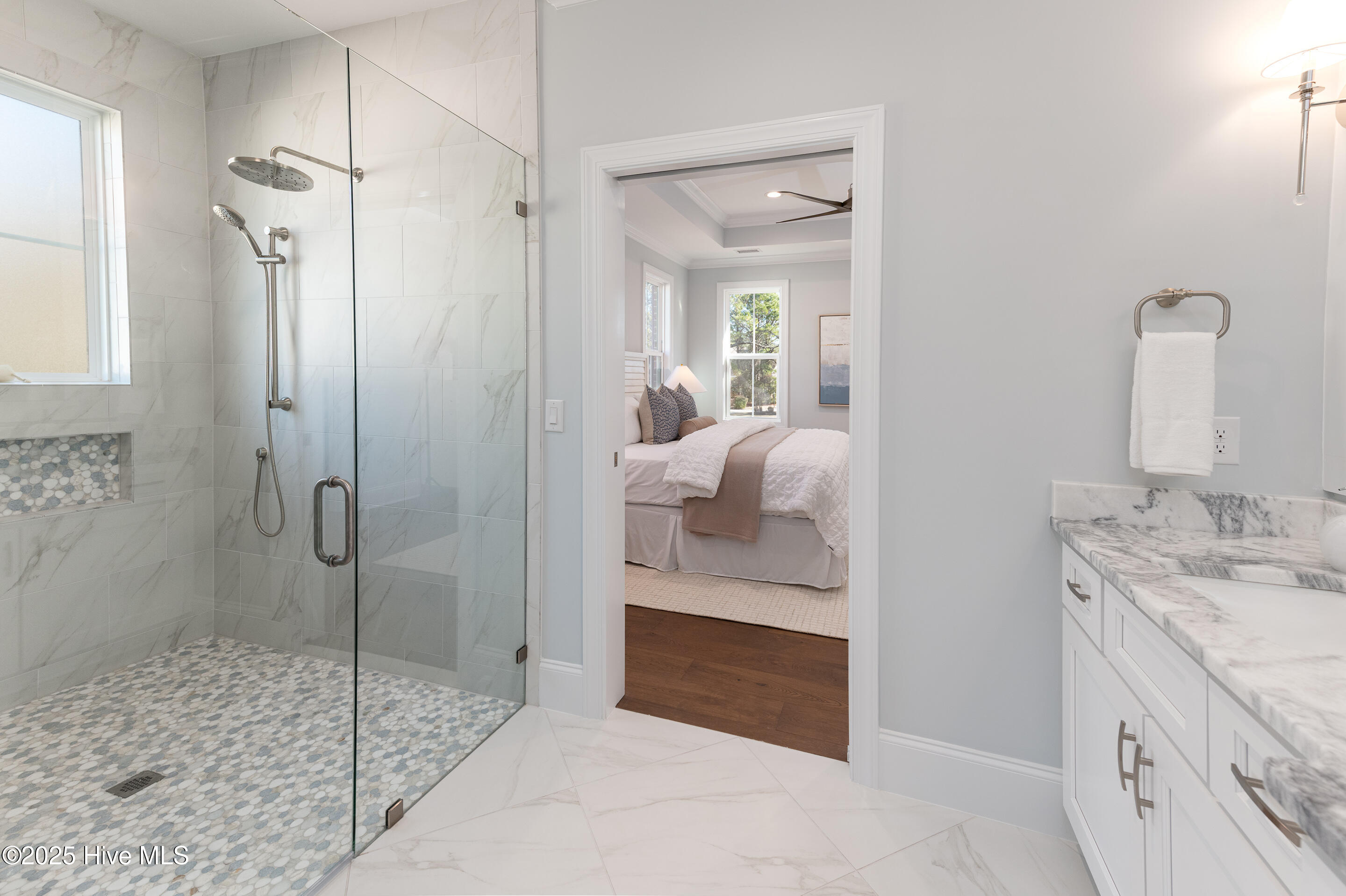 6657 Annesbrook Place Property Photo 9