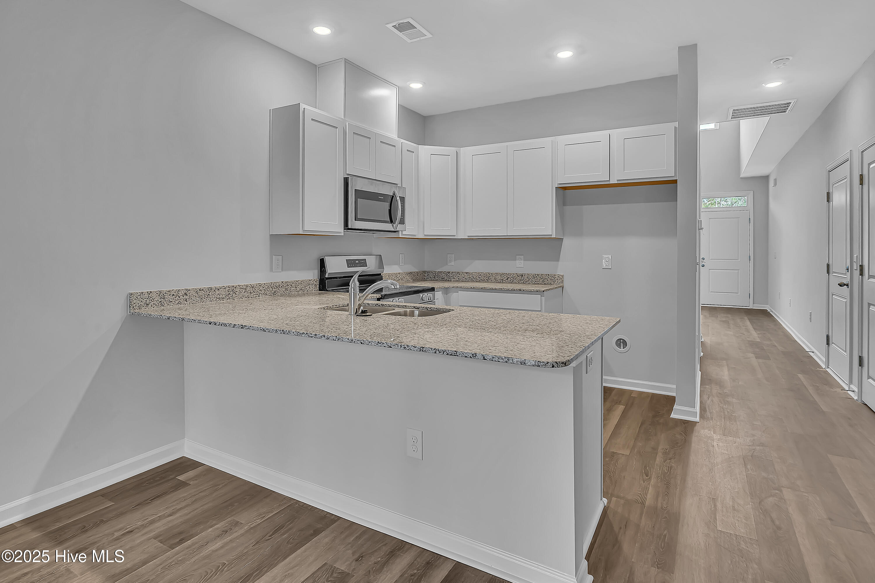 784 Palm Frond Way Property Photo 12