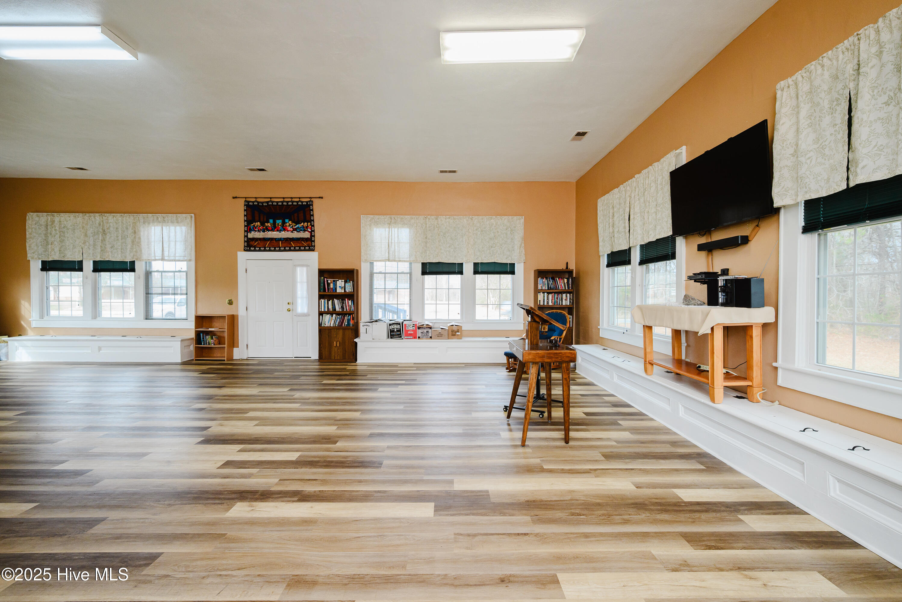 2862 Virginia Road Property Photo 17