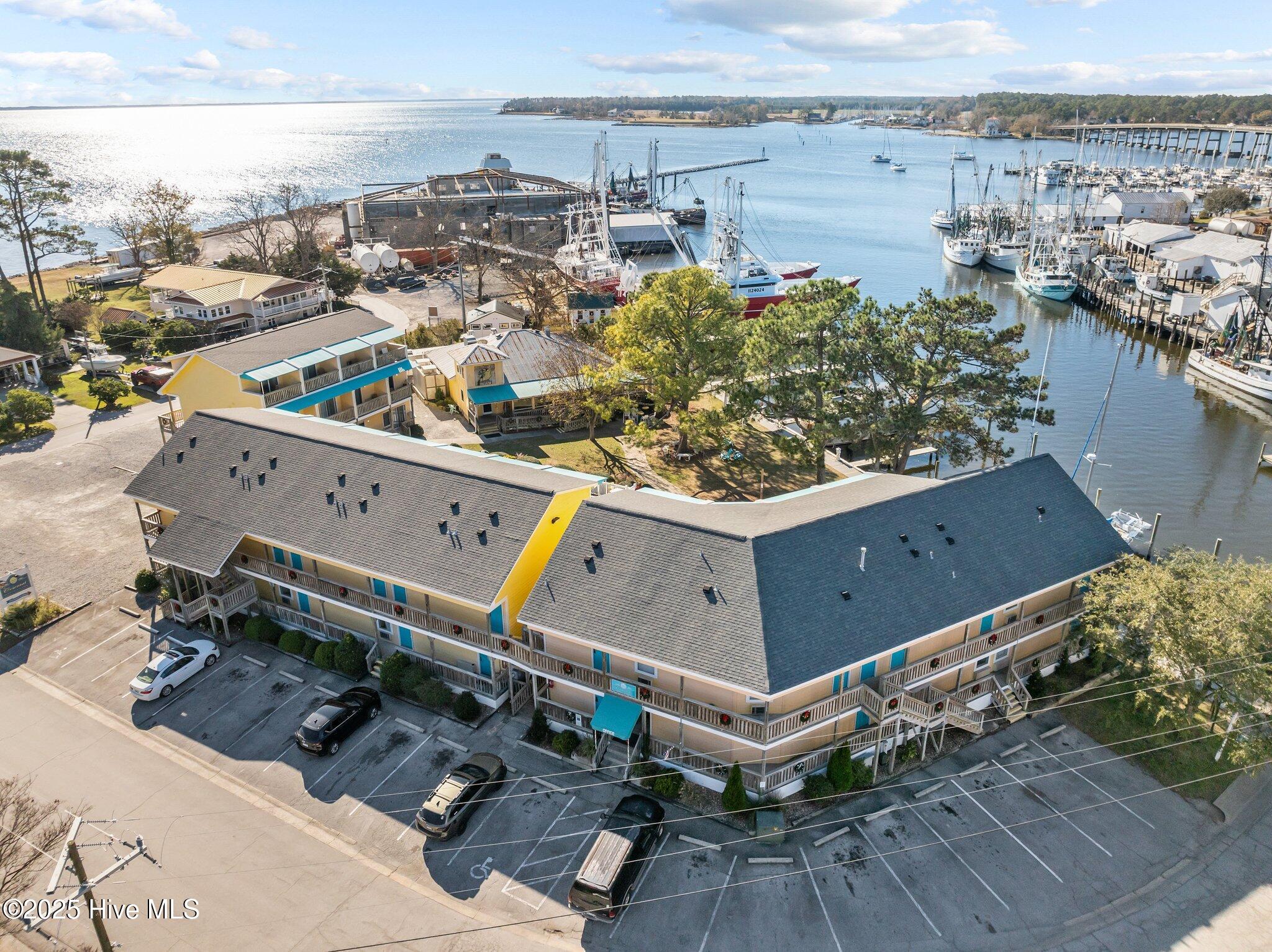 305 South Avenue # 33