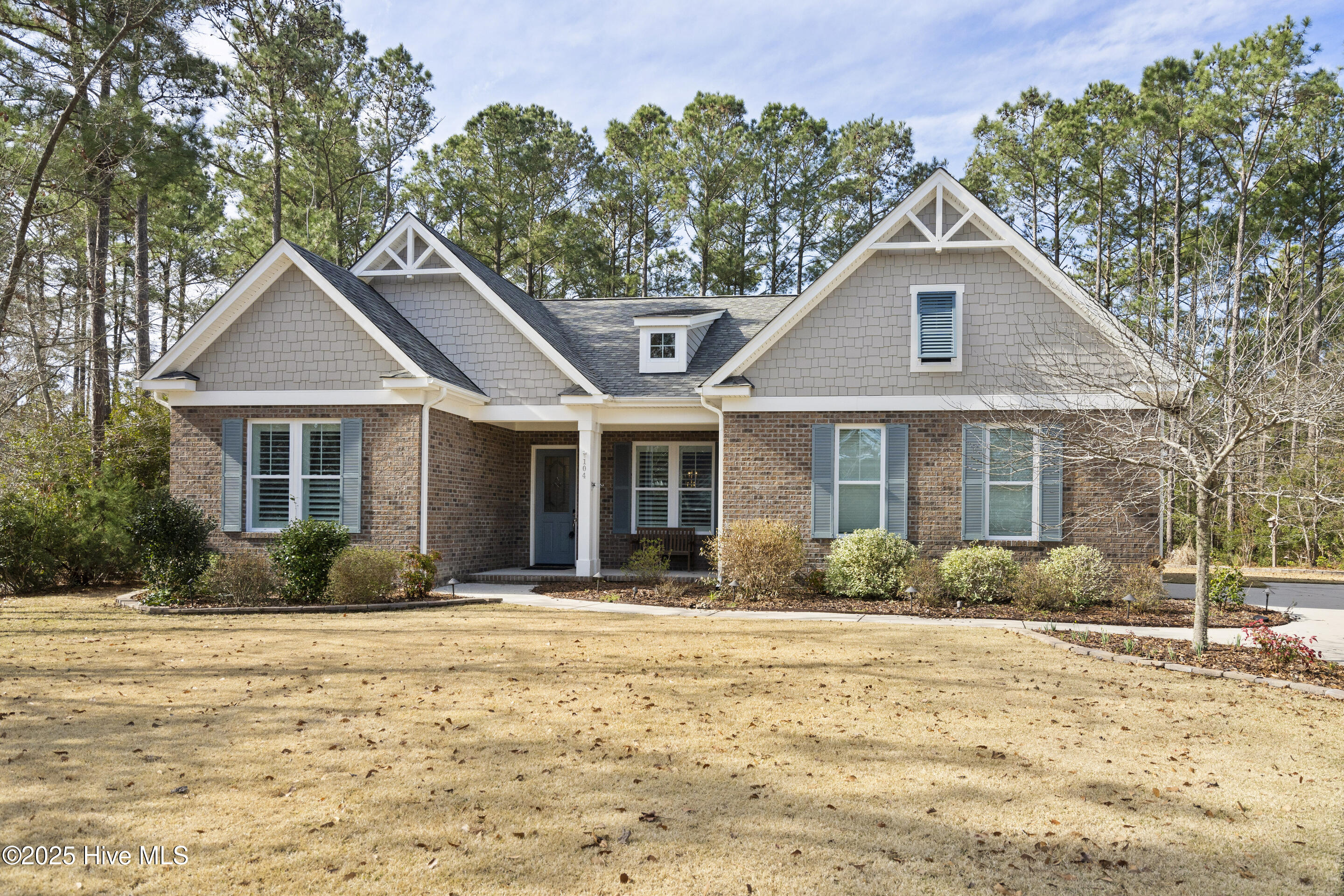 104 Fishermans Cove Property Photo 1
