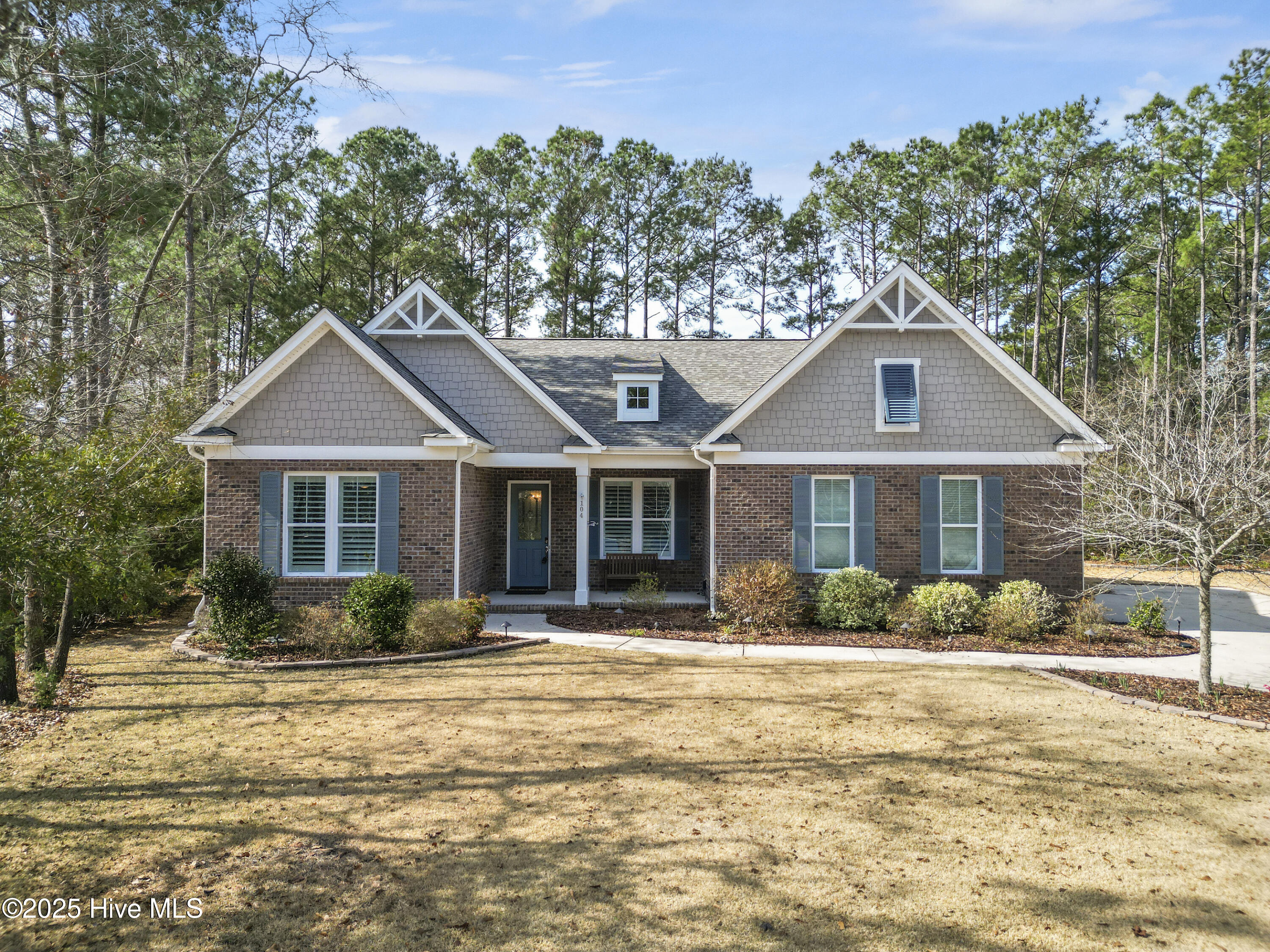 104 Fishermans Cove Property Photo 1
