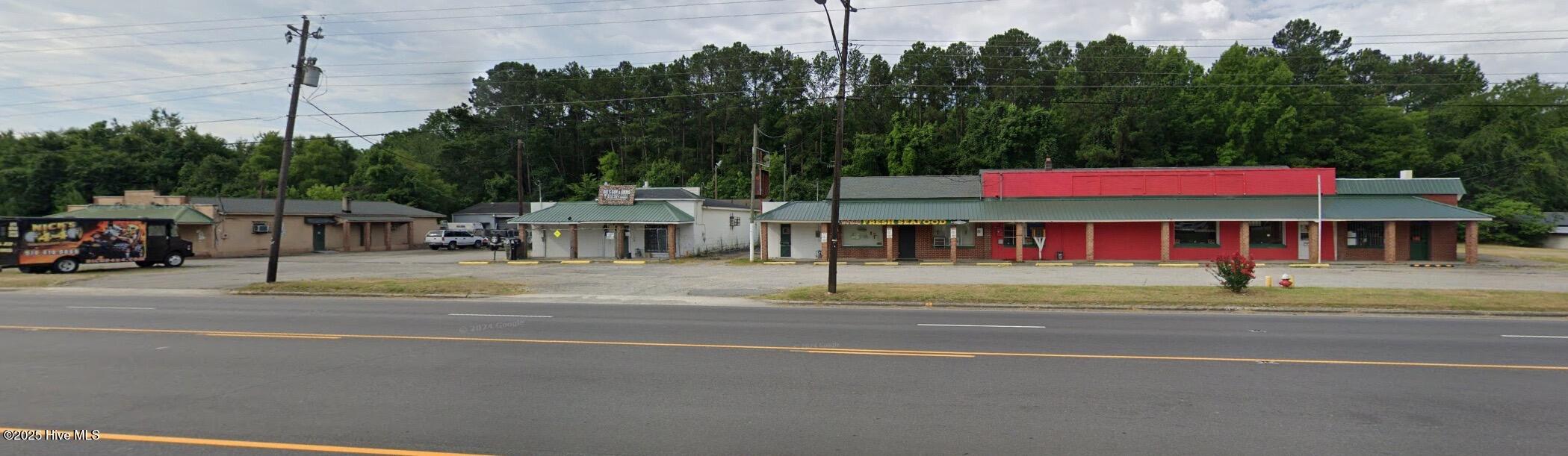 408 E Broad Avenue Property Photo 1