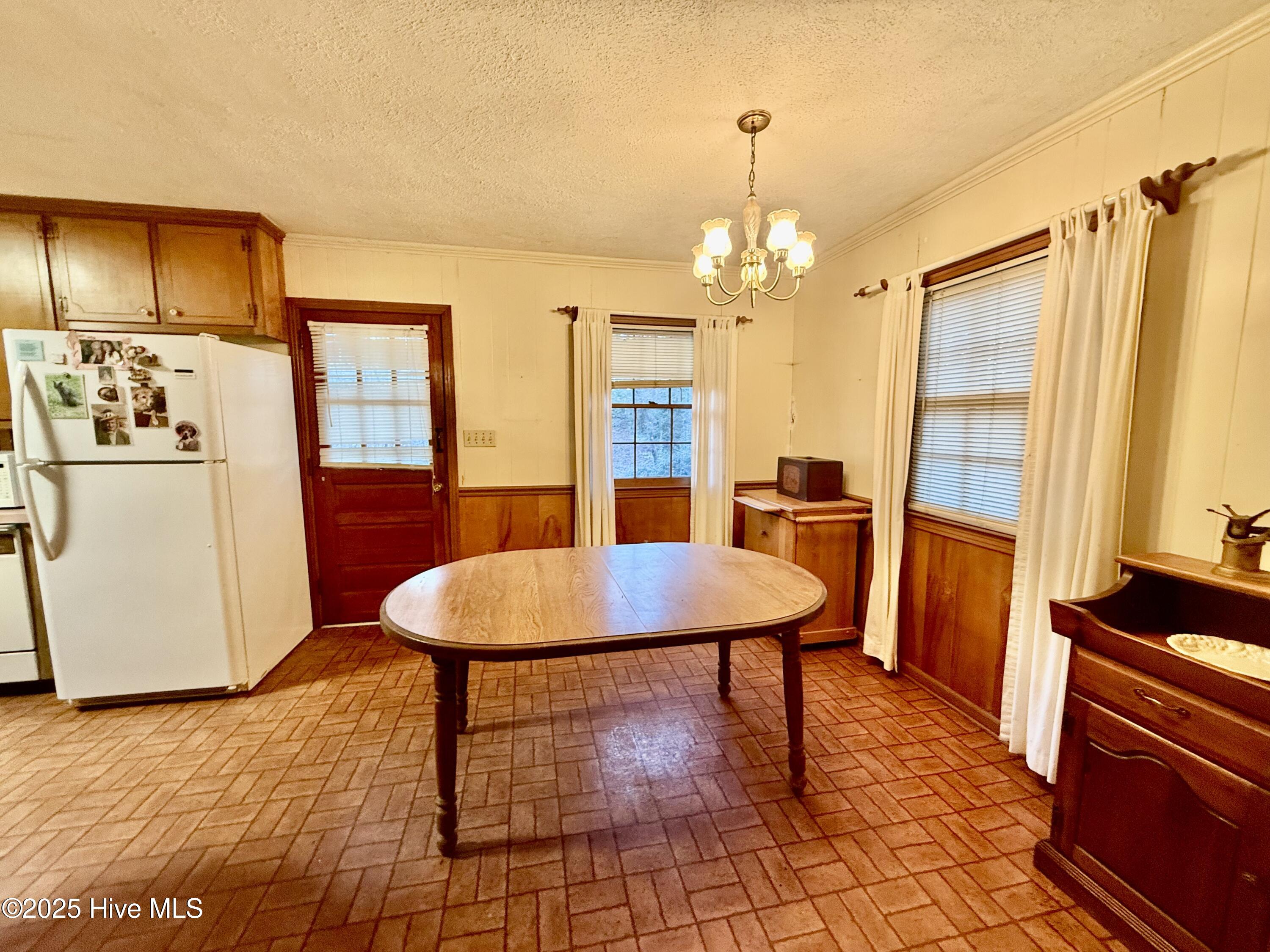 755 Cumberland Circle Property Photo 5