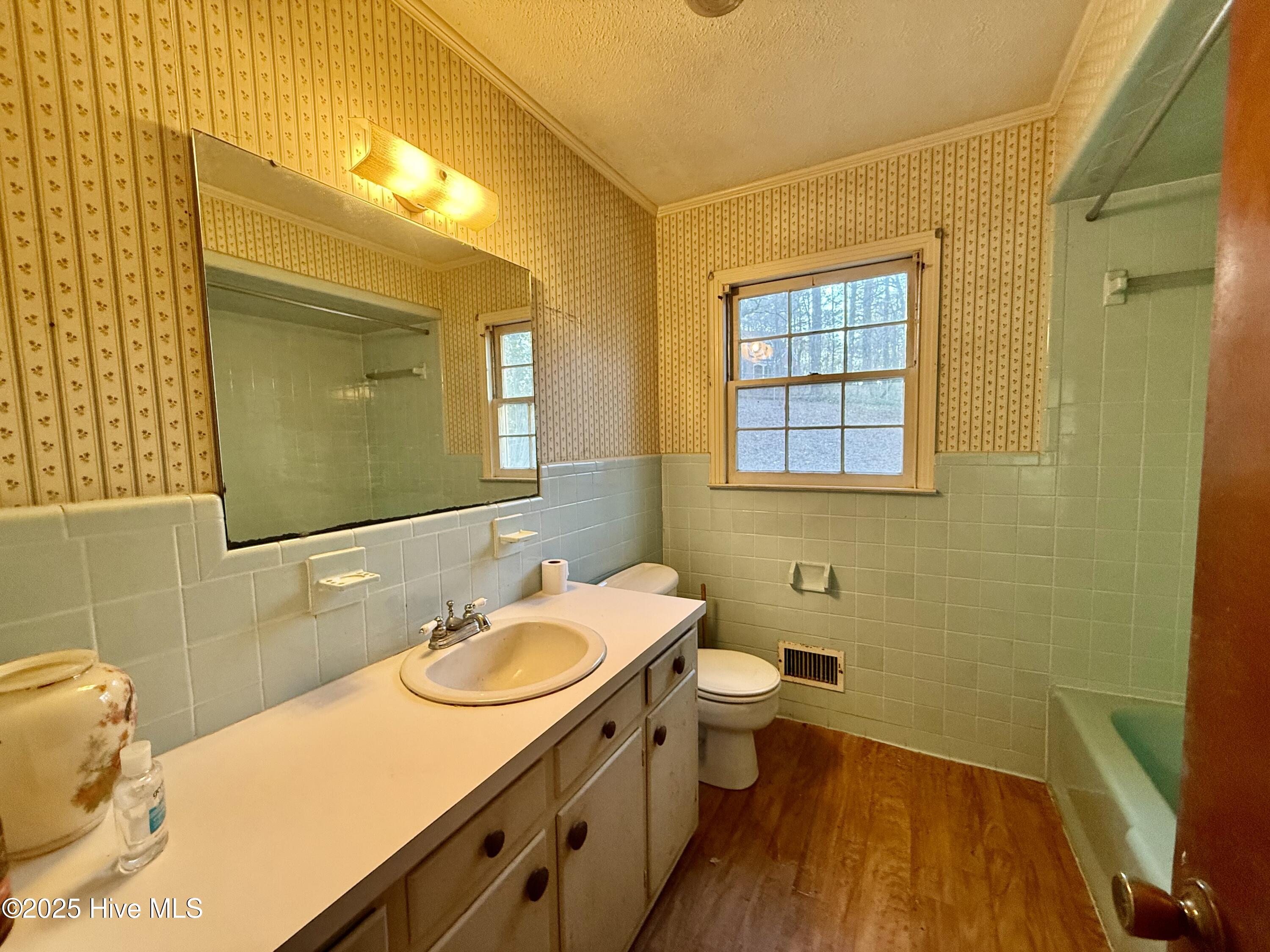 755 Cumberland Circle Property Photo 9