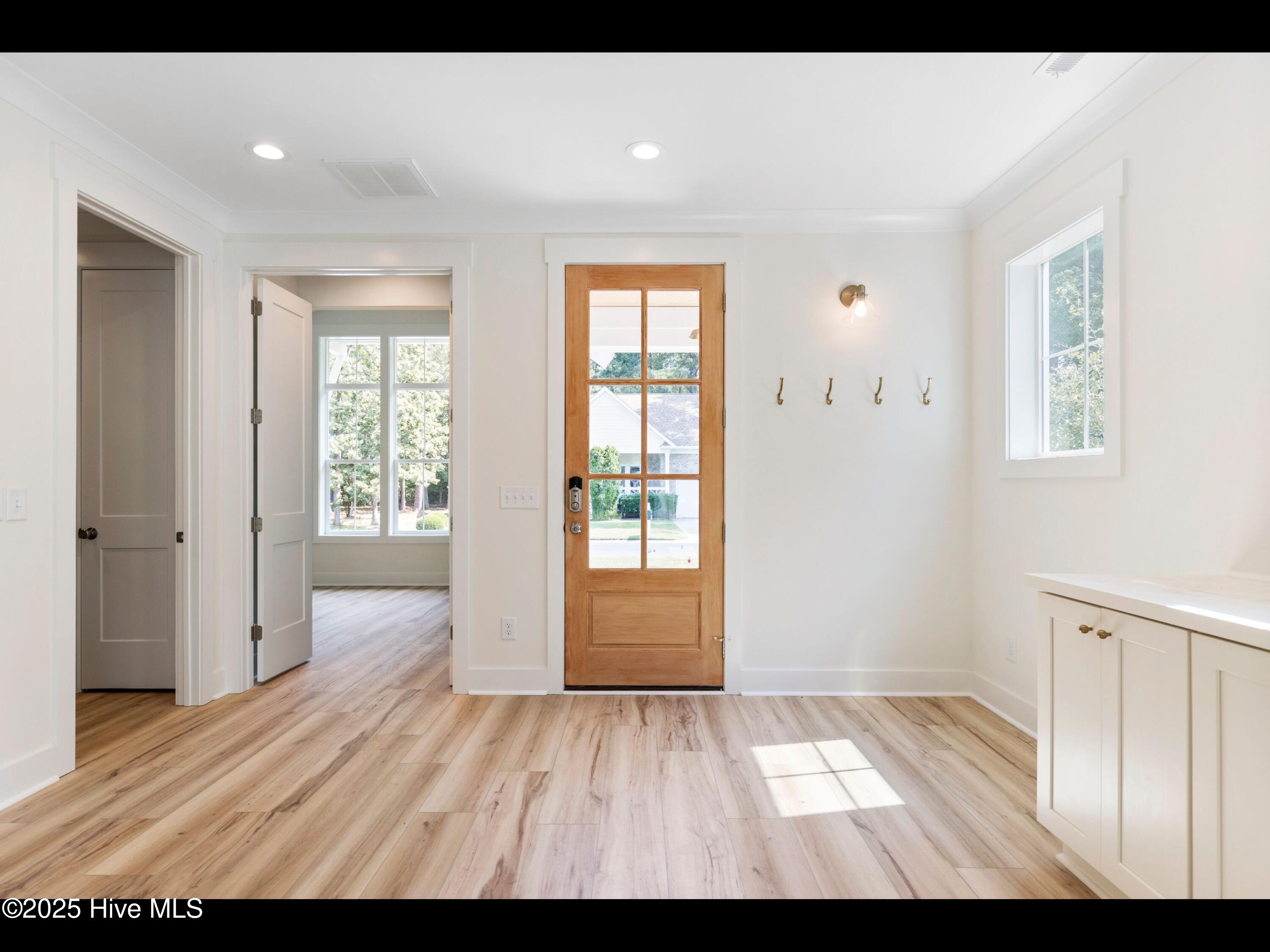 387 Blossom Tree Lane Property Photo 6