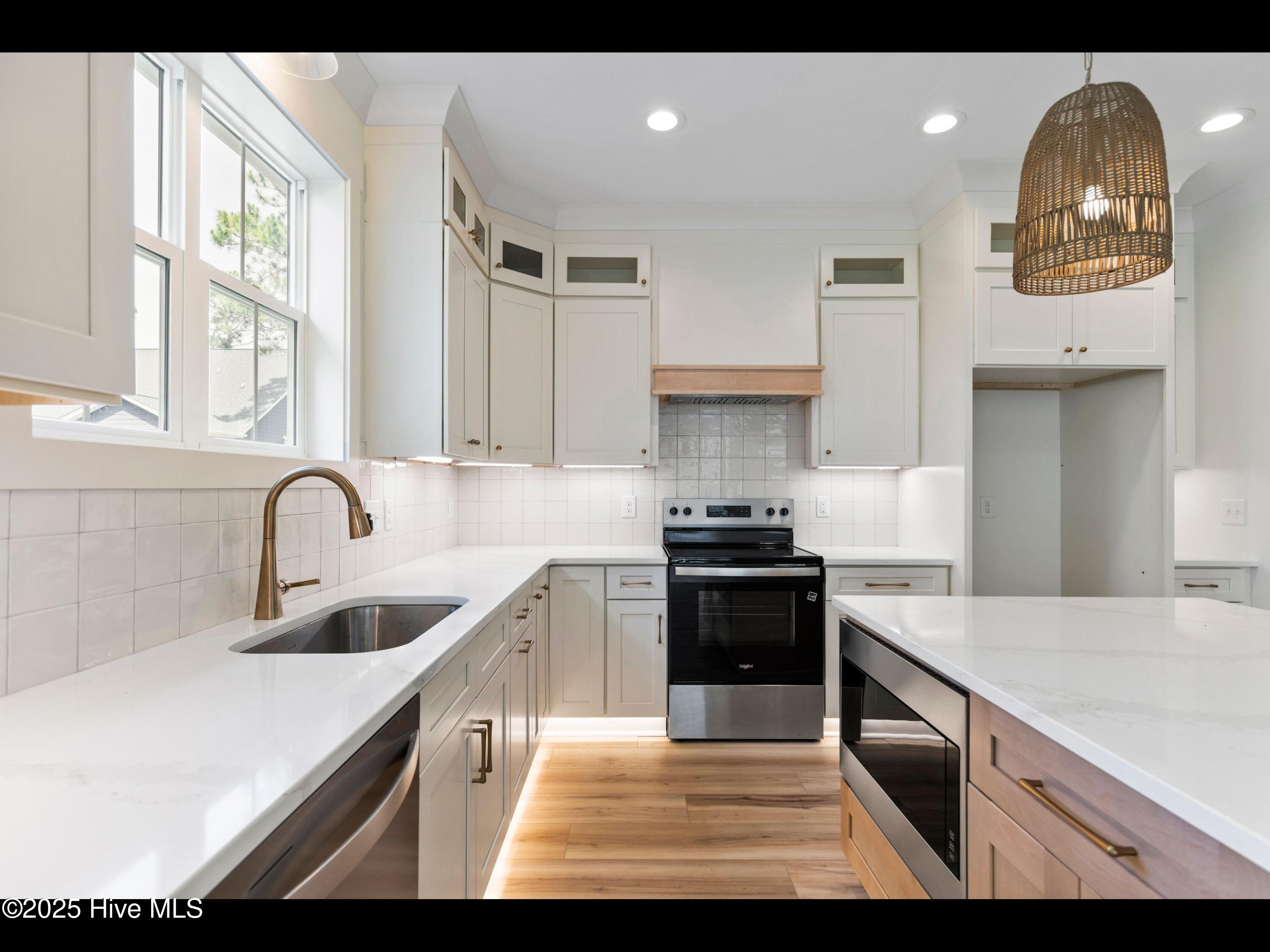 387 Blossom Tree Lane Property Photo 20