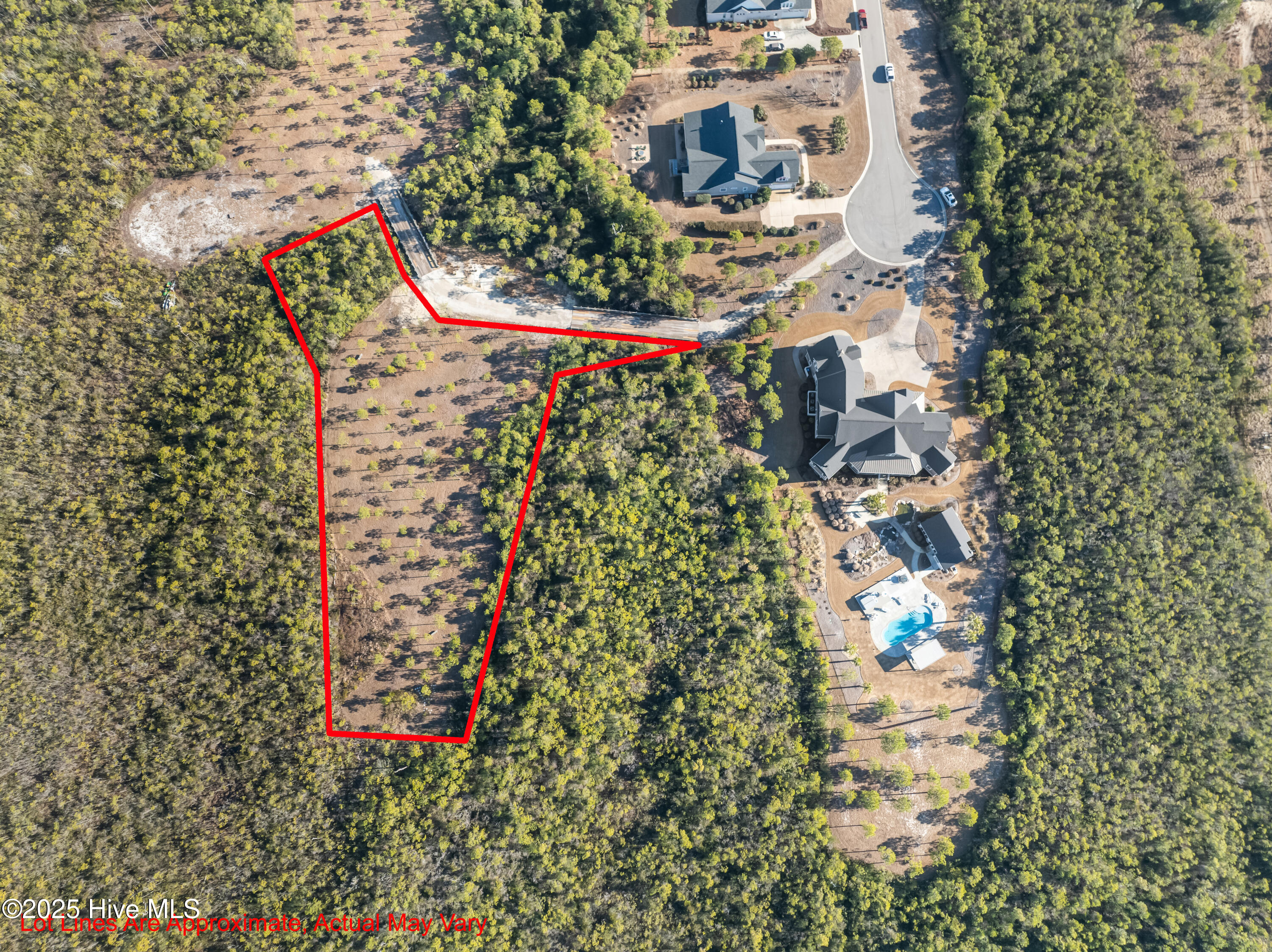 3678 Holly Harbor Drive Property Photo 11