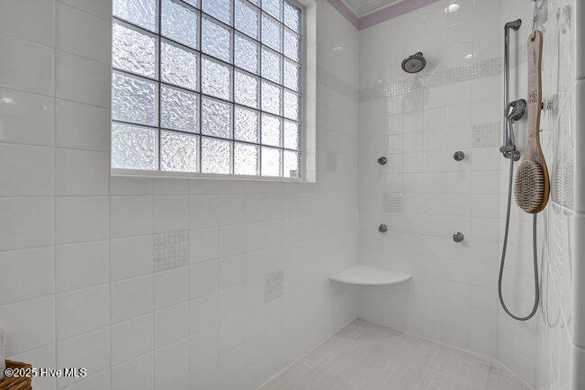 1013 Waterview Place Property Photo 38