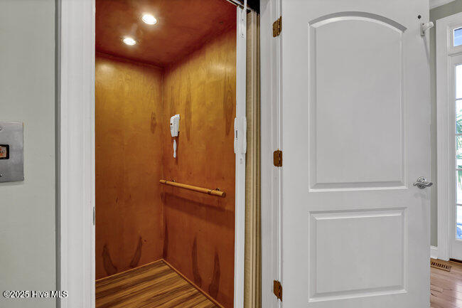 1013 Waterview Place Property Photo 41