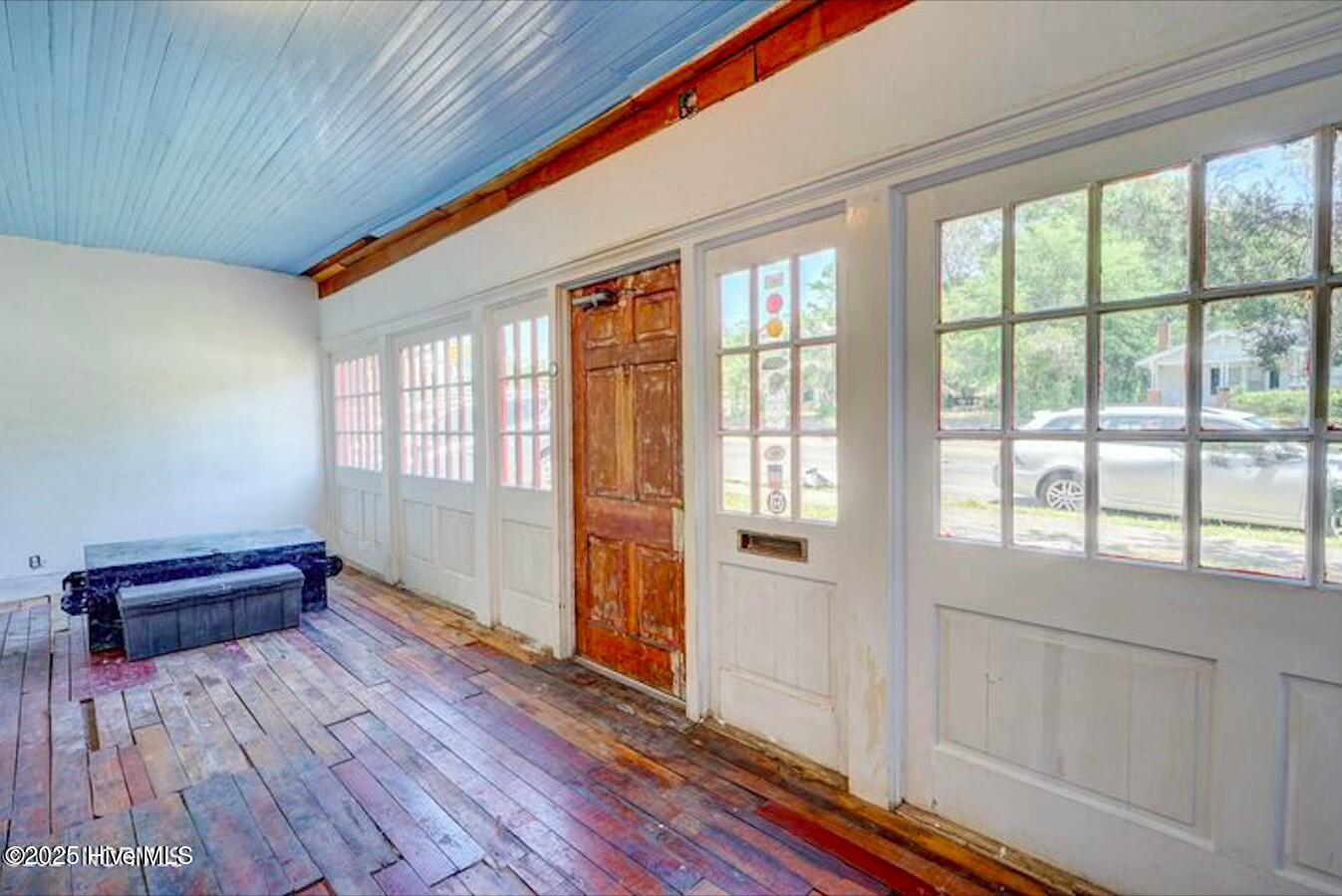 1506 S 3rd Street Property Photo 3