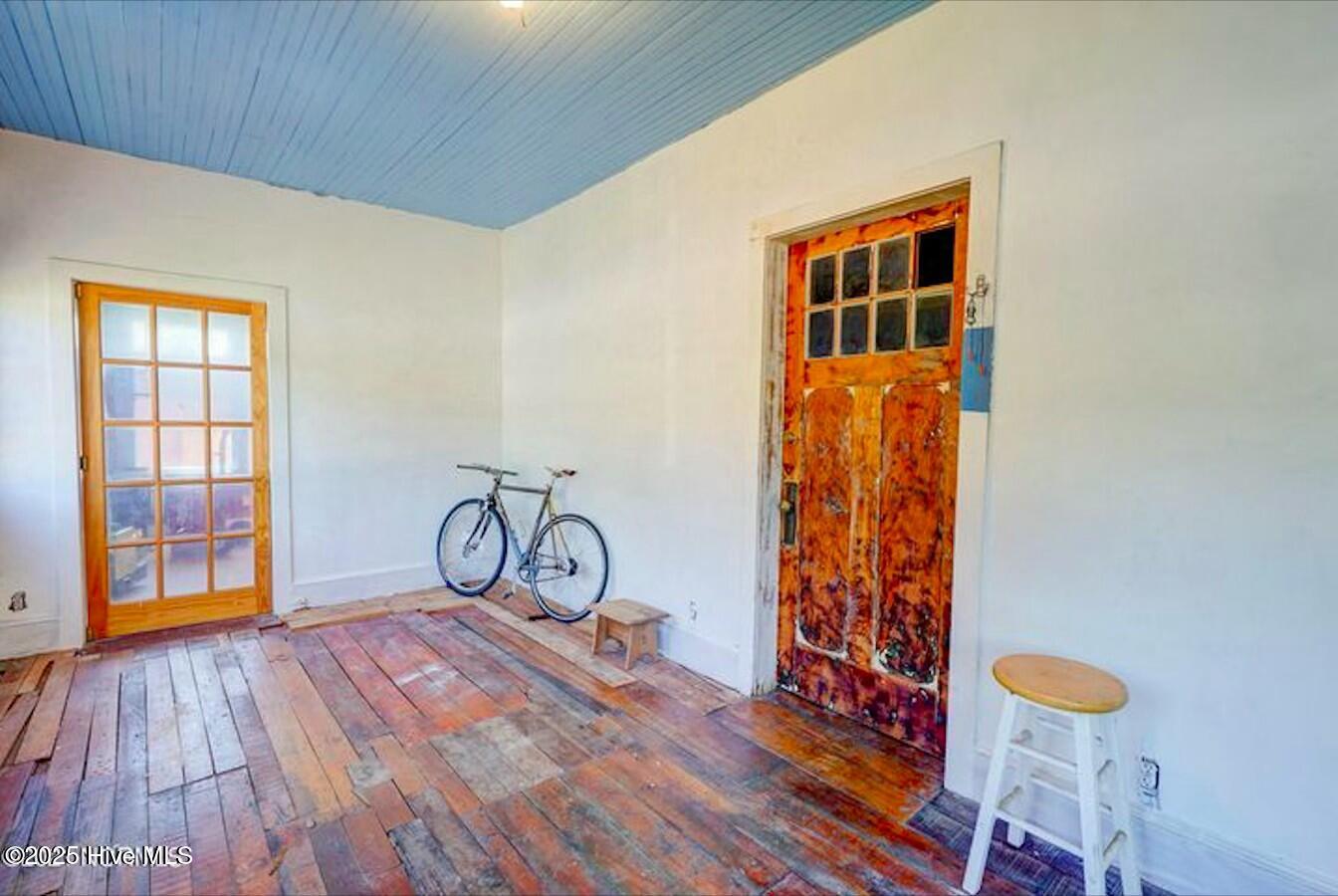 1506 S 3rd Street Property Photo 4