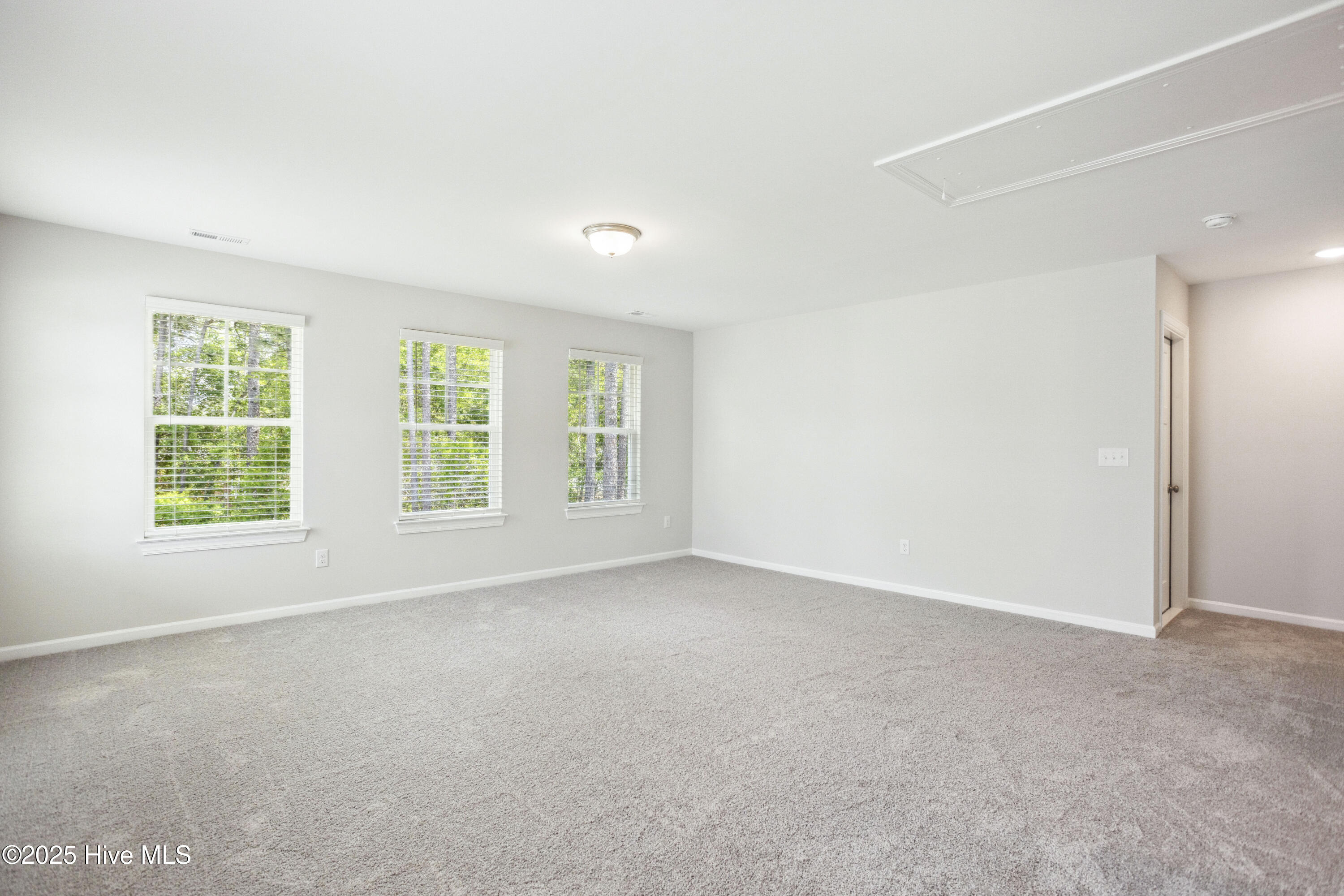 304 Lusterleaf Lane # 1 Property Photo 44