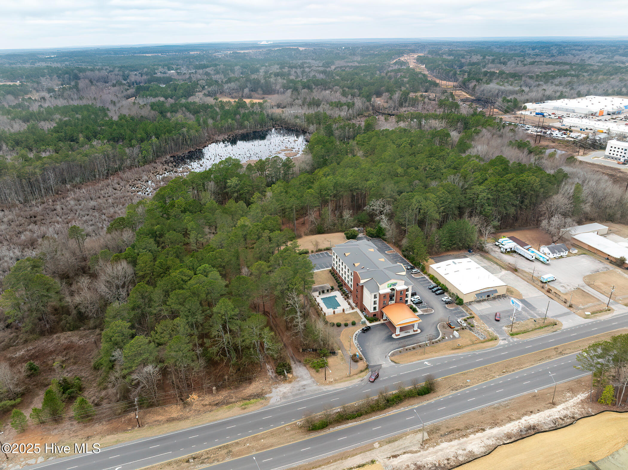 164 Brookstone Drive Property Photo 3