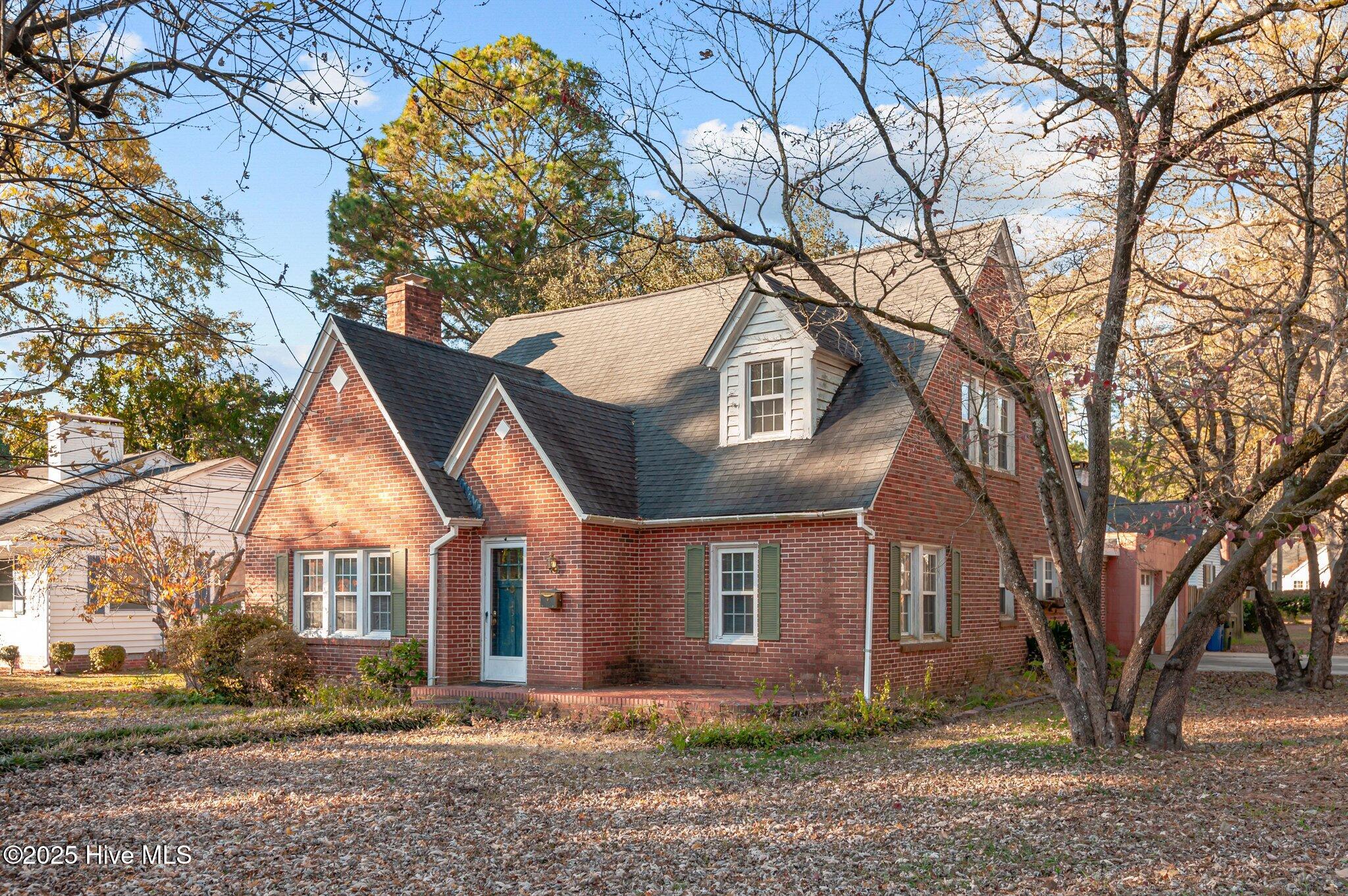 1310 Bond Street Property Photo