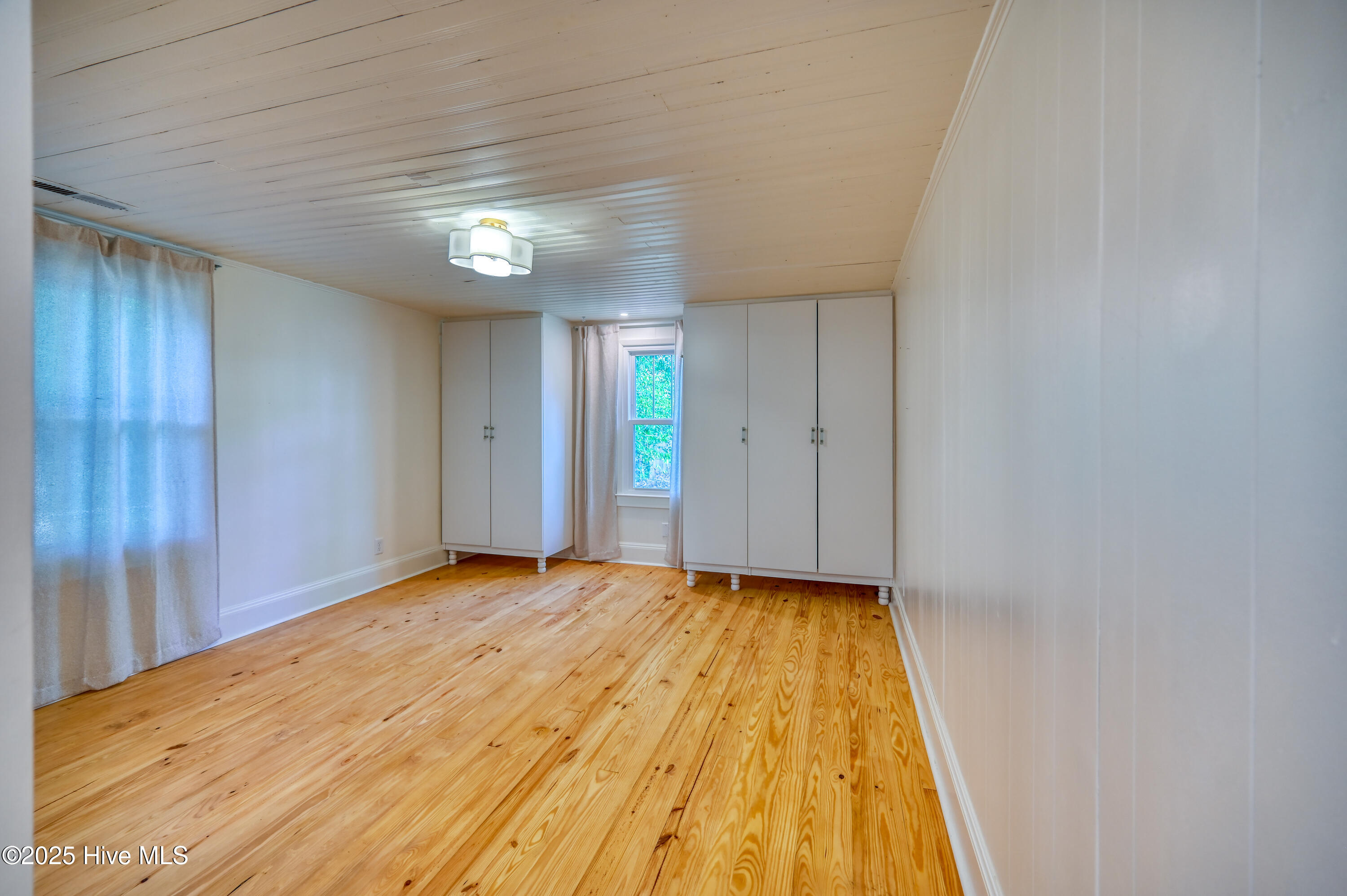 2121 Gibson Avenue Property Photo 9