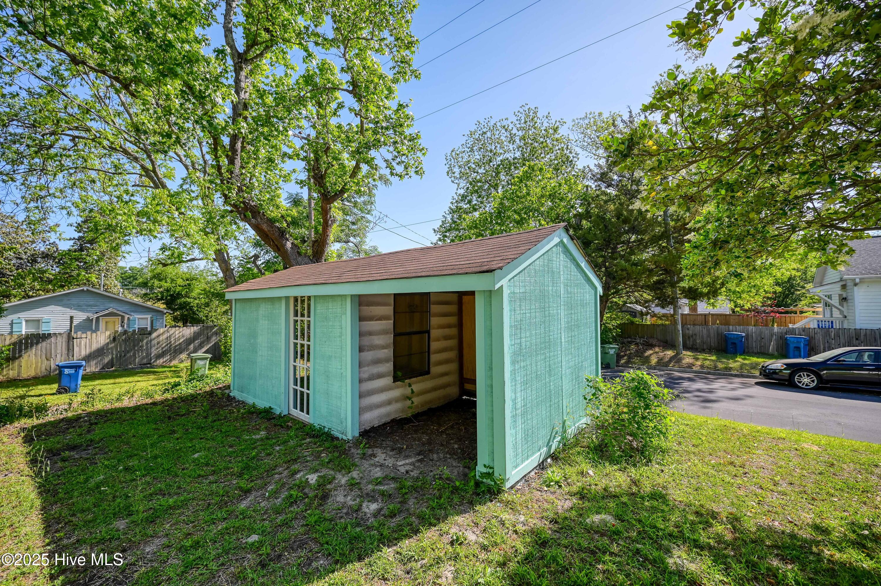 2121 Gibson Avenue Property Photo 29