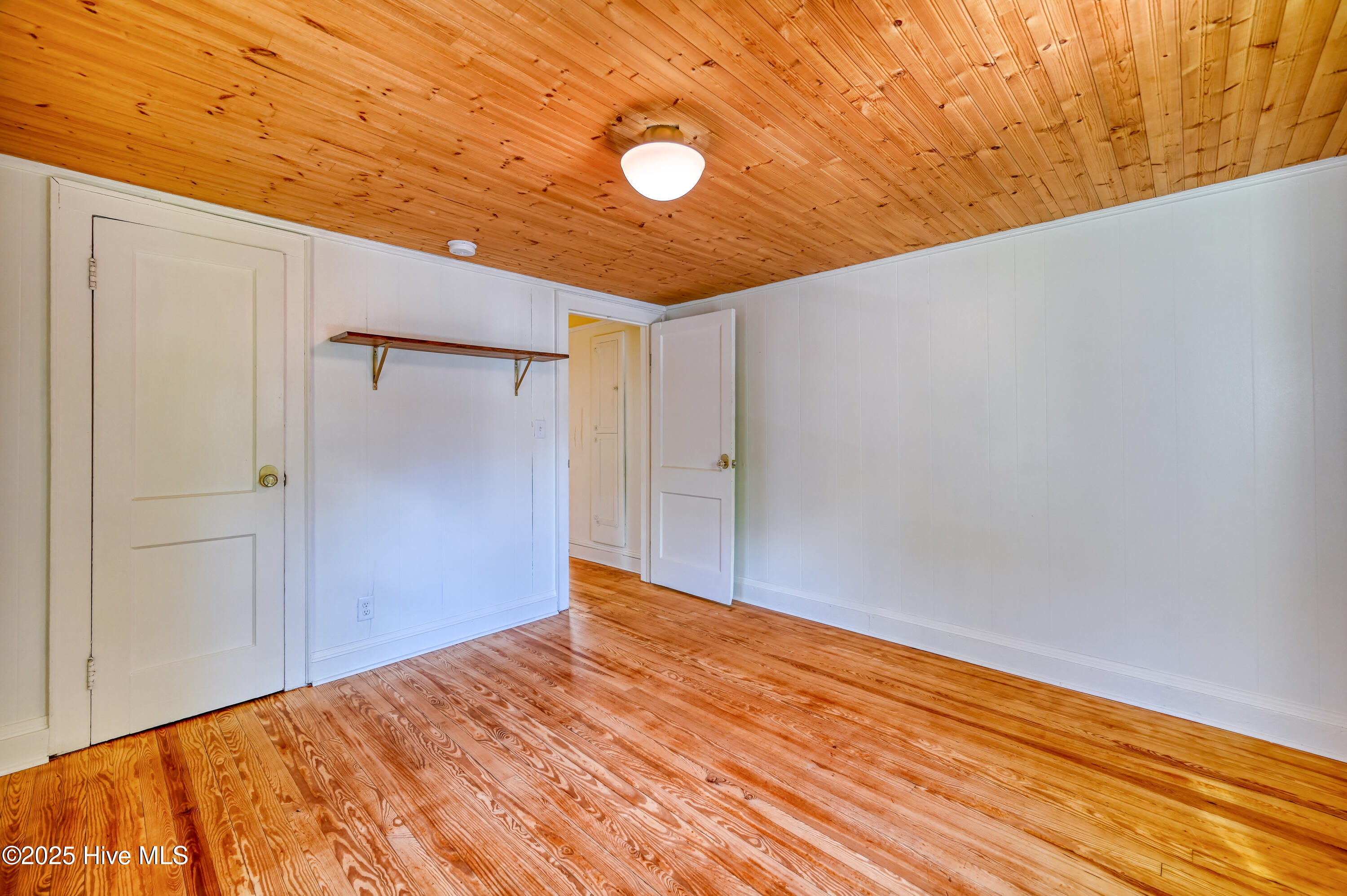 2121 Gibson Avenue Property Photo 36