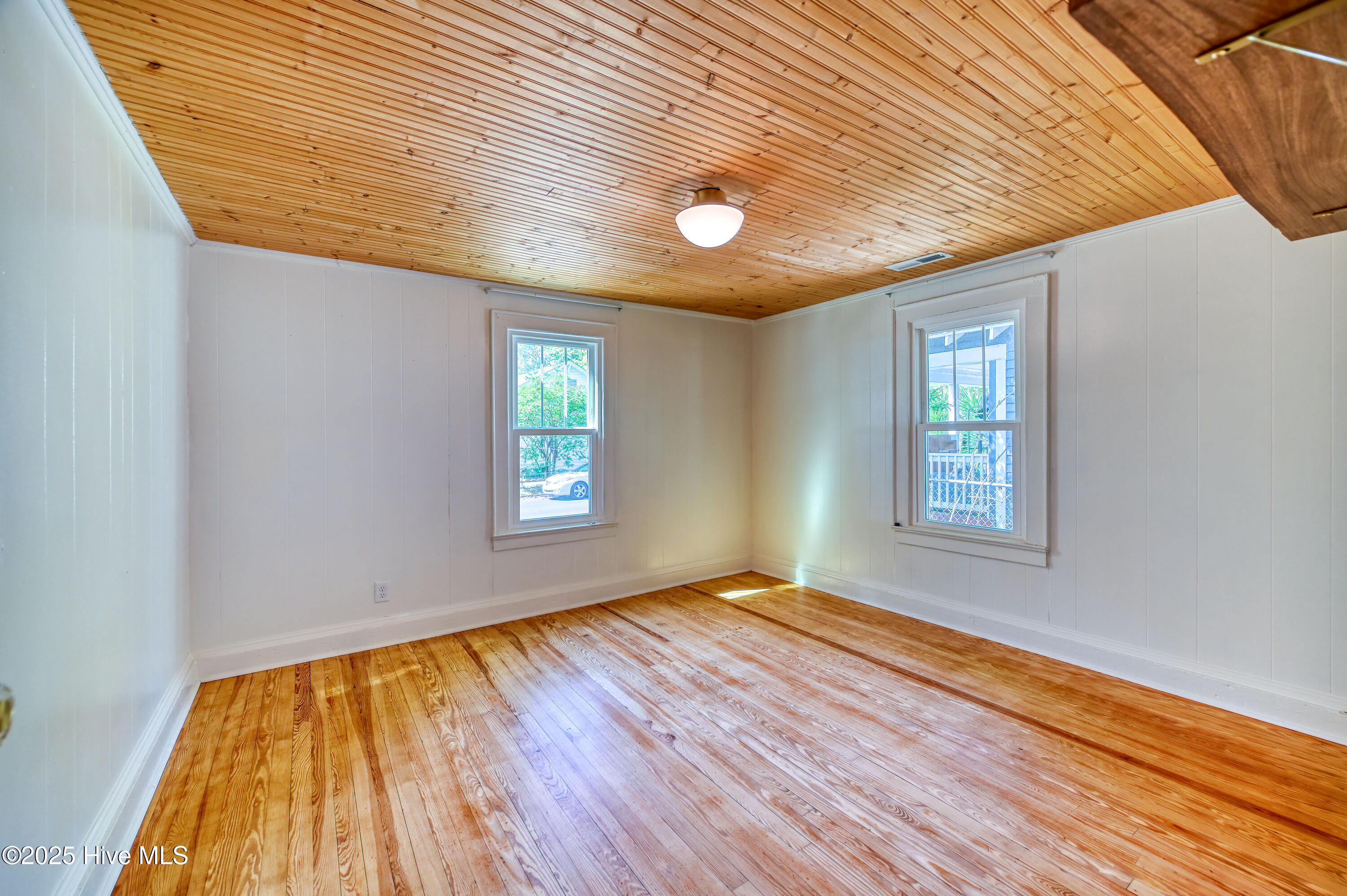 2121 Gibson Avenue Property Photo 37