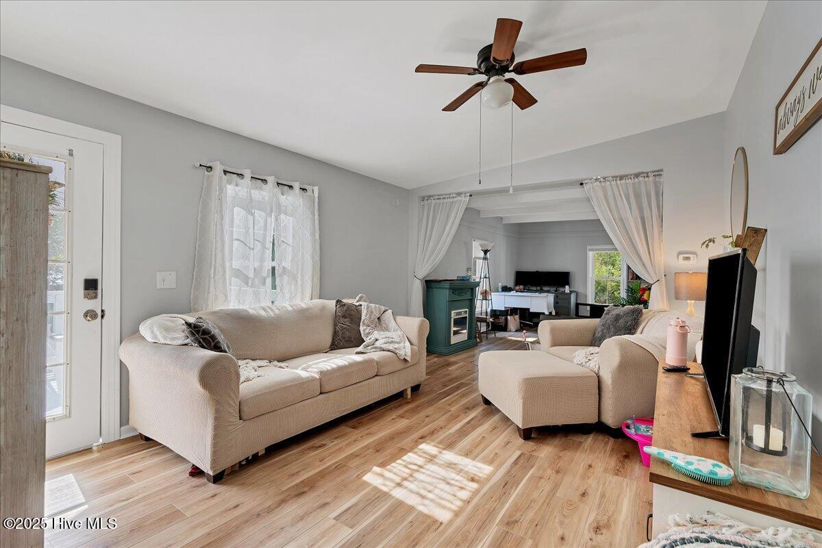 465 W New Hampshire Avenue Property Photo 5