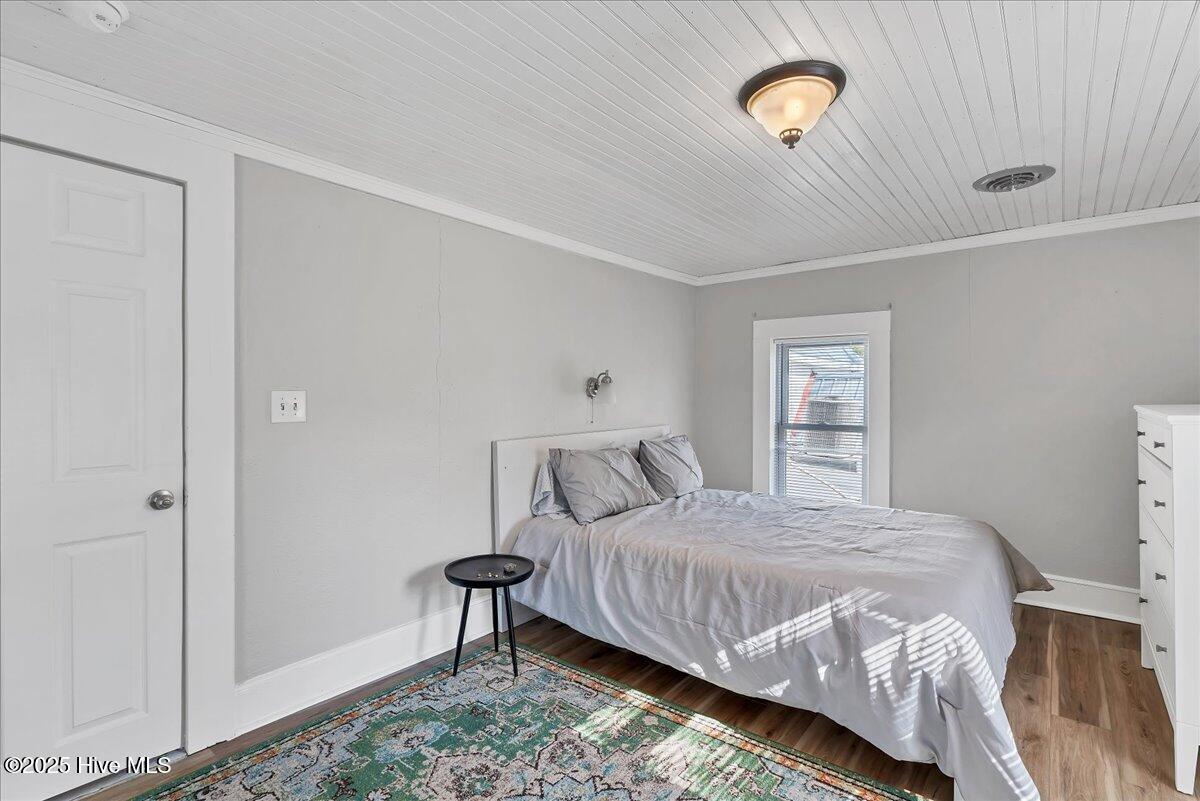 465 W New Hampshire Avenue Property Photo 12