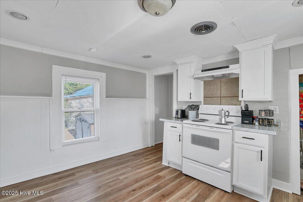 465 W New Hampshire Avenue Property Photo 18