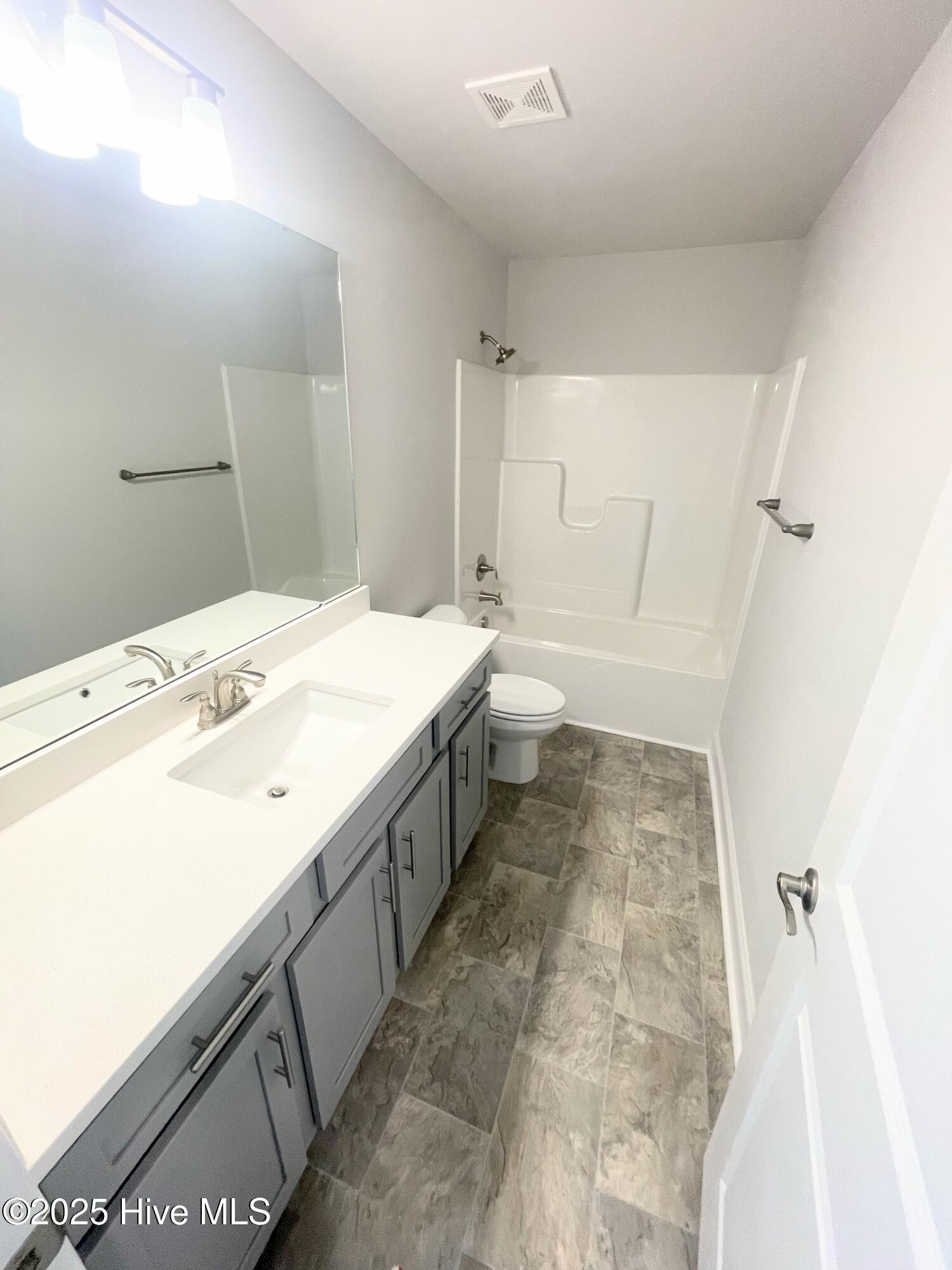 1005 Dynamic One Drive Property Photo 26