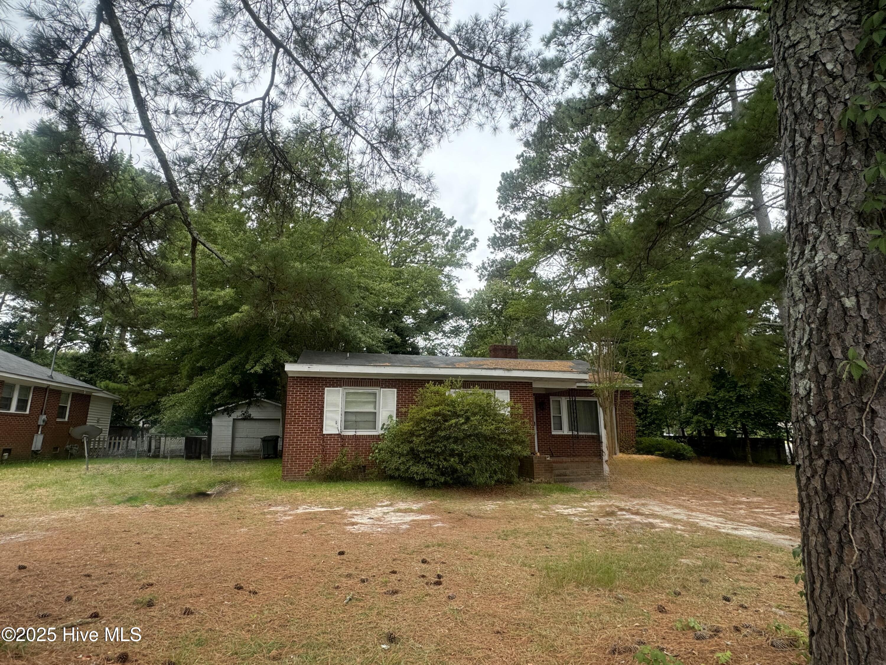 1300 Cotten Road Property Photo