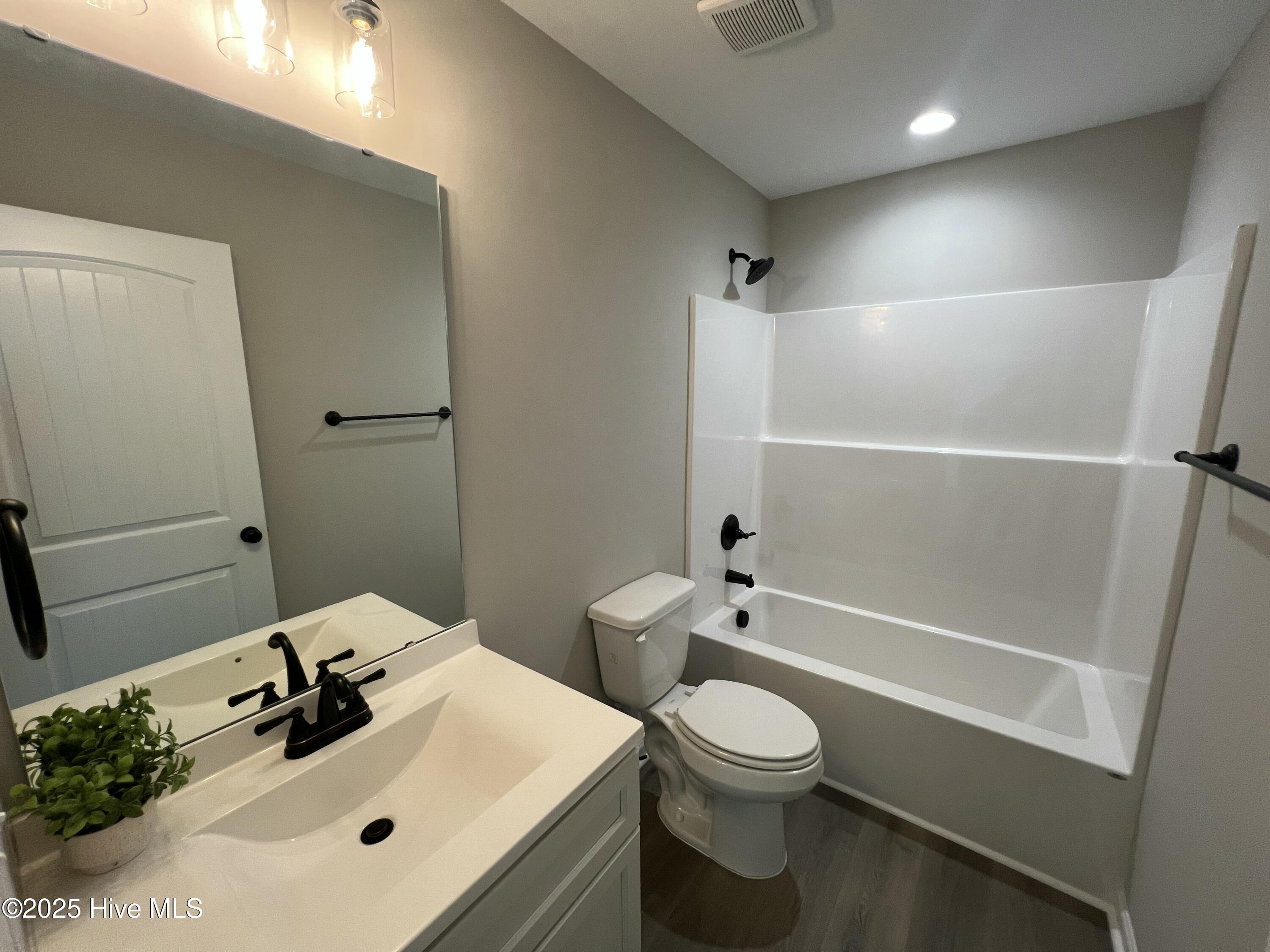 73 Grace Pond Avenue Property Photo 13