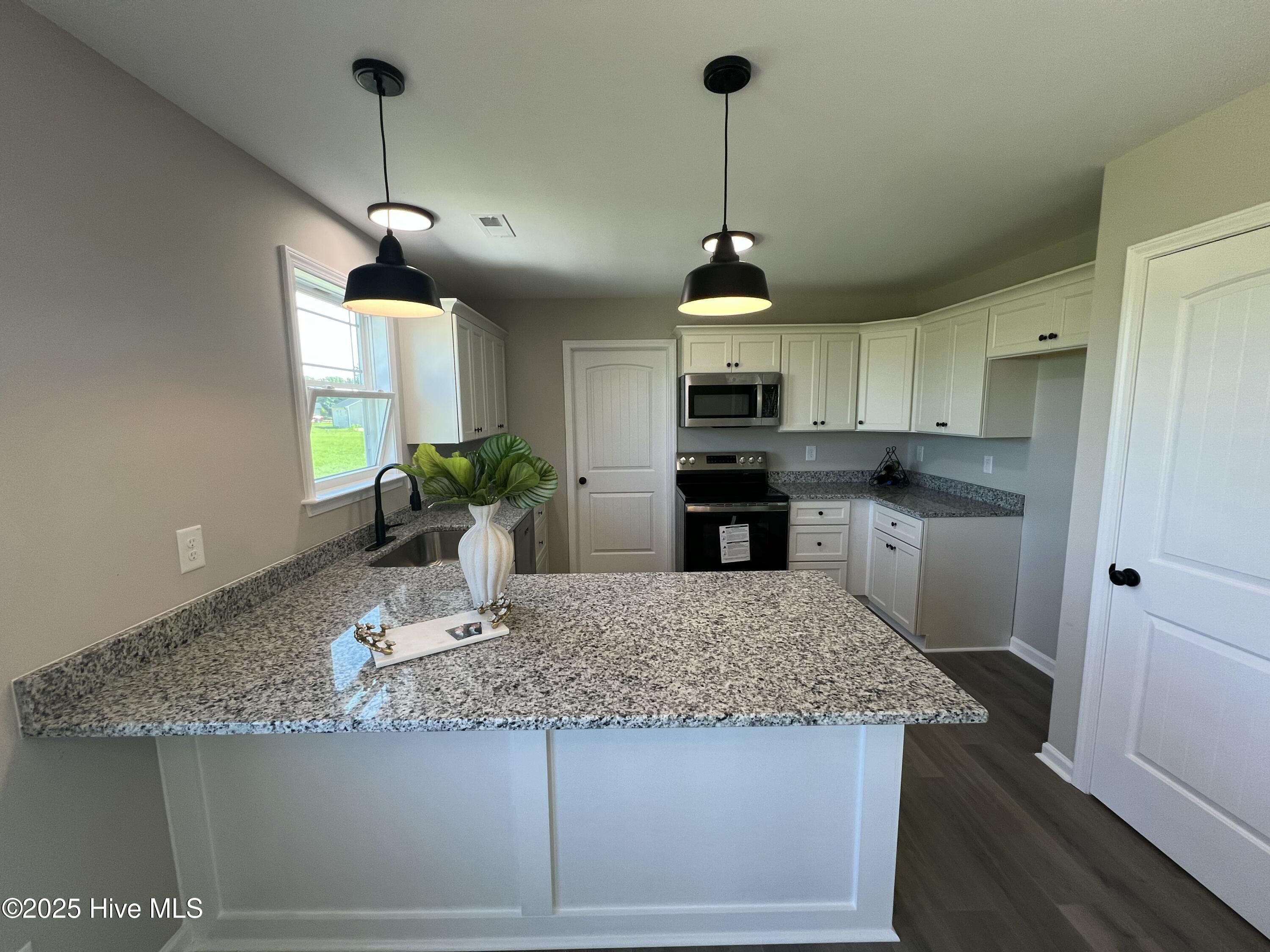 73 Grace Pond Avenue Property Photo 15