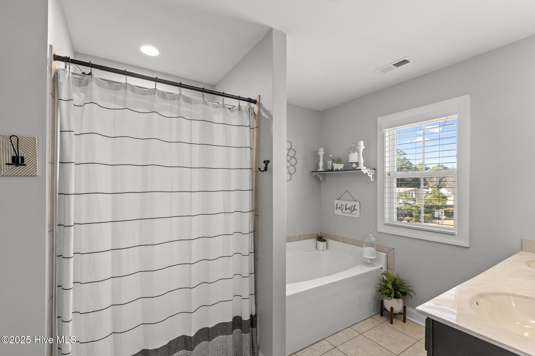 71 Peoples Court Property Photo 20